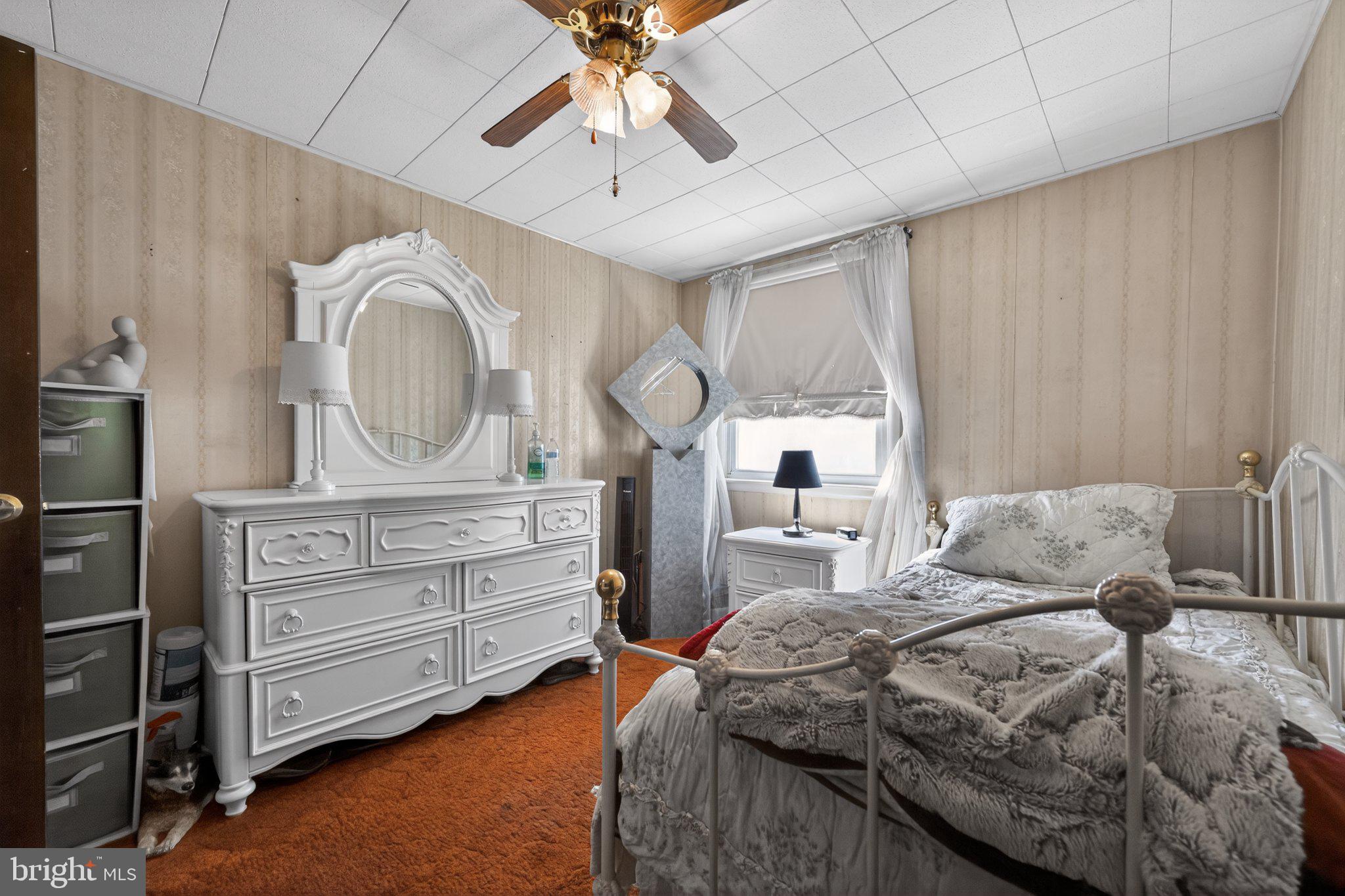 SOMERTON - Residential