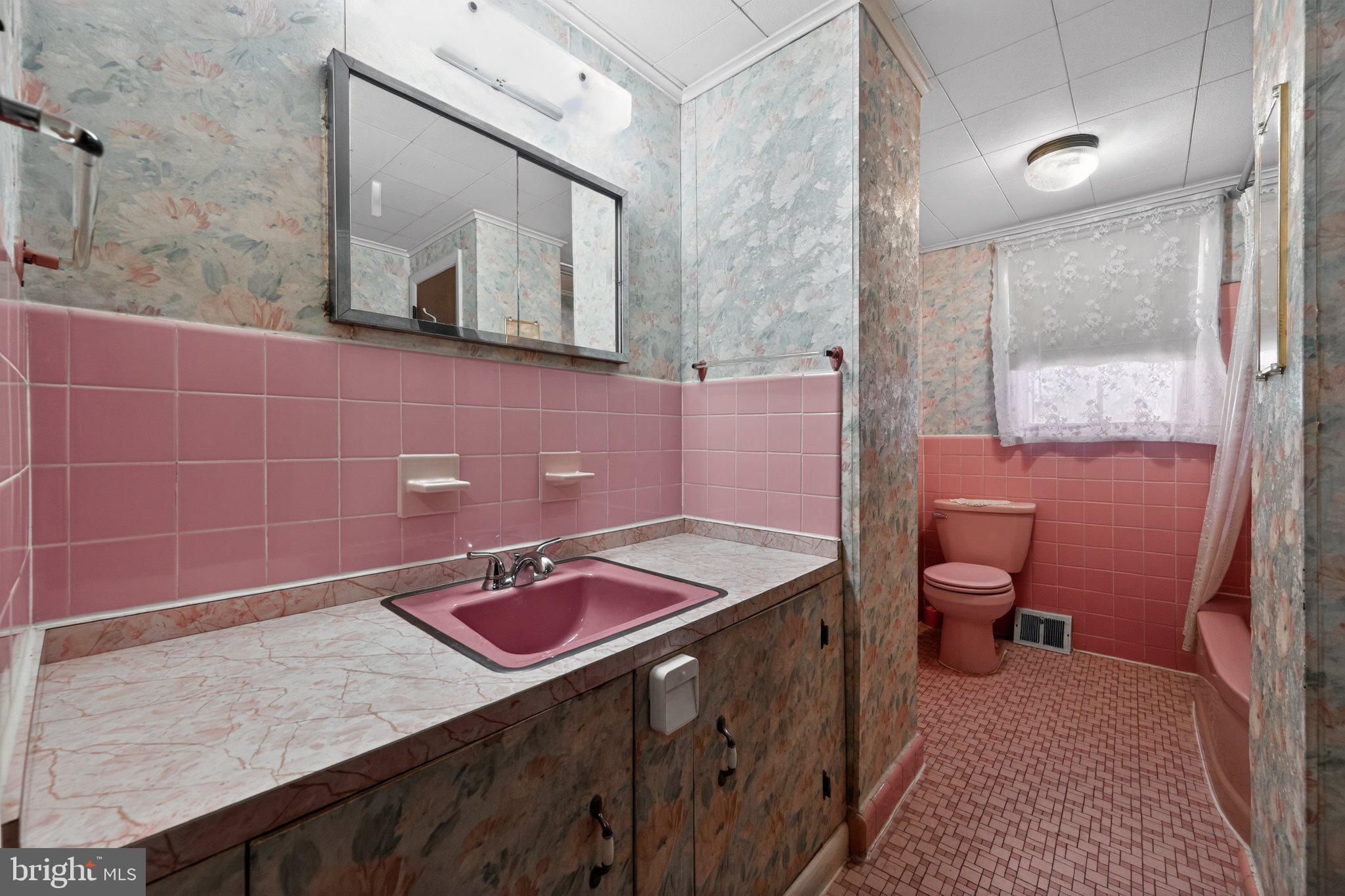 SOMERTON - Residential