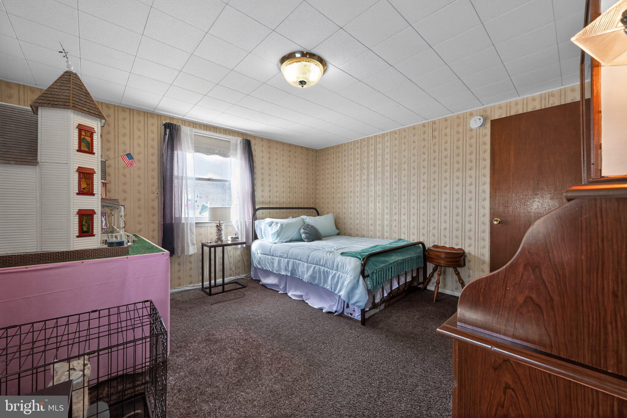 SOMERTON - Residential