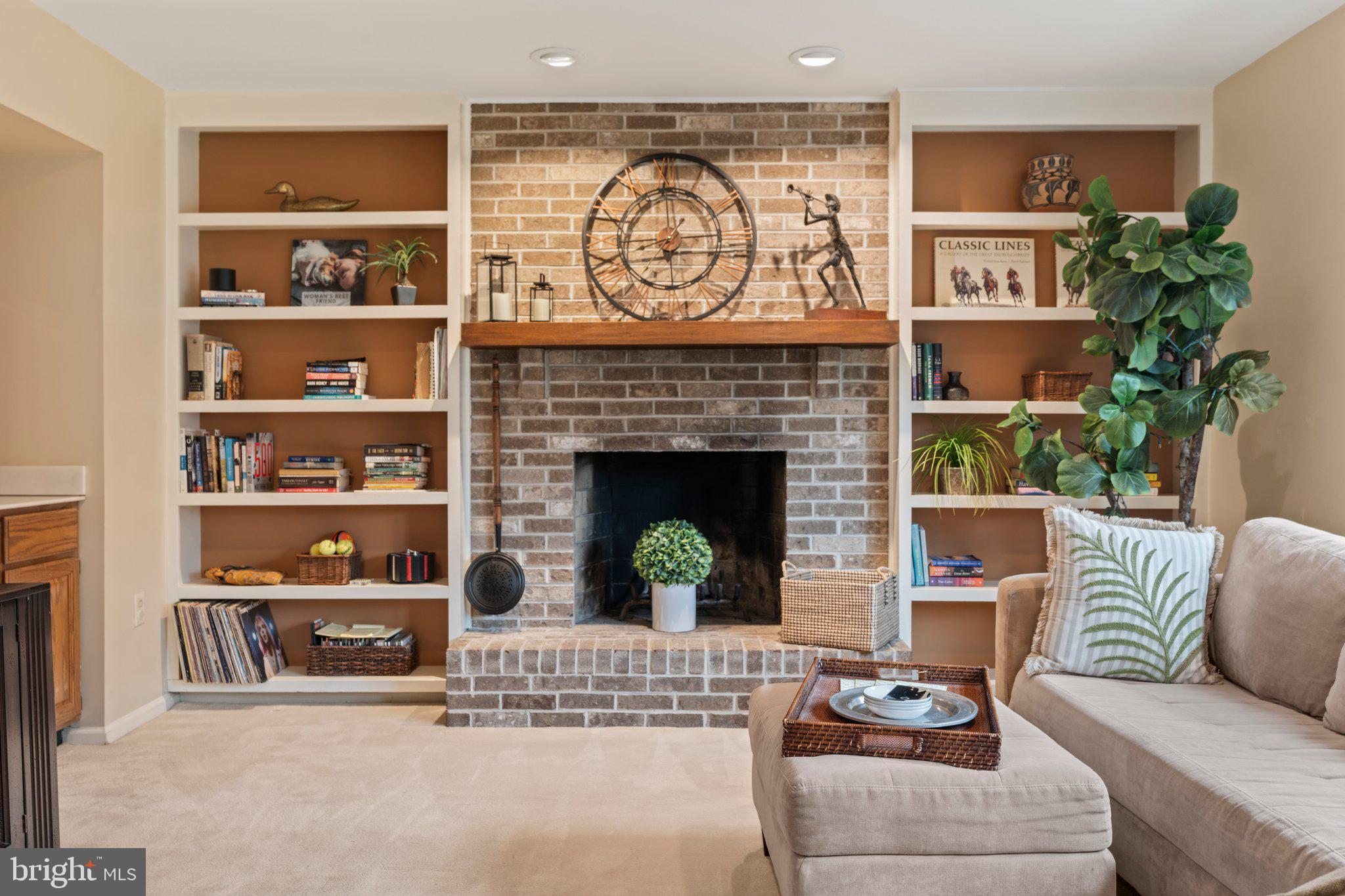 COLLEGEVILLE CROSS - Residential