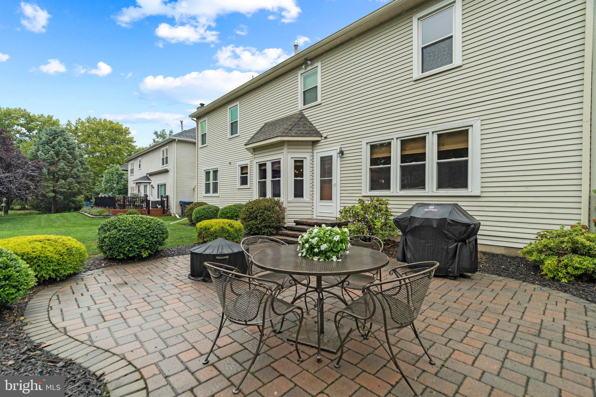 COLLEGEVILLE CROSS - Residential