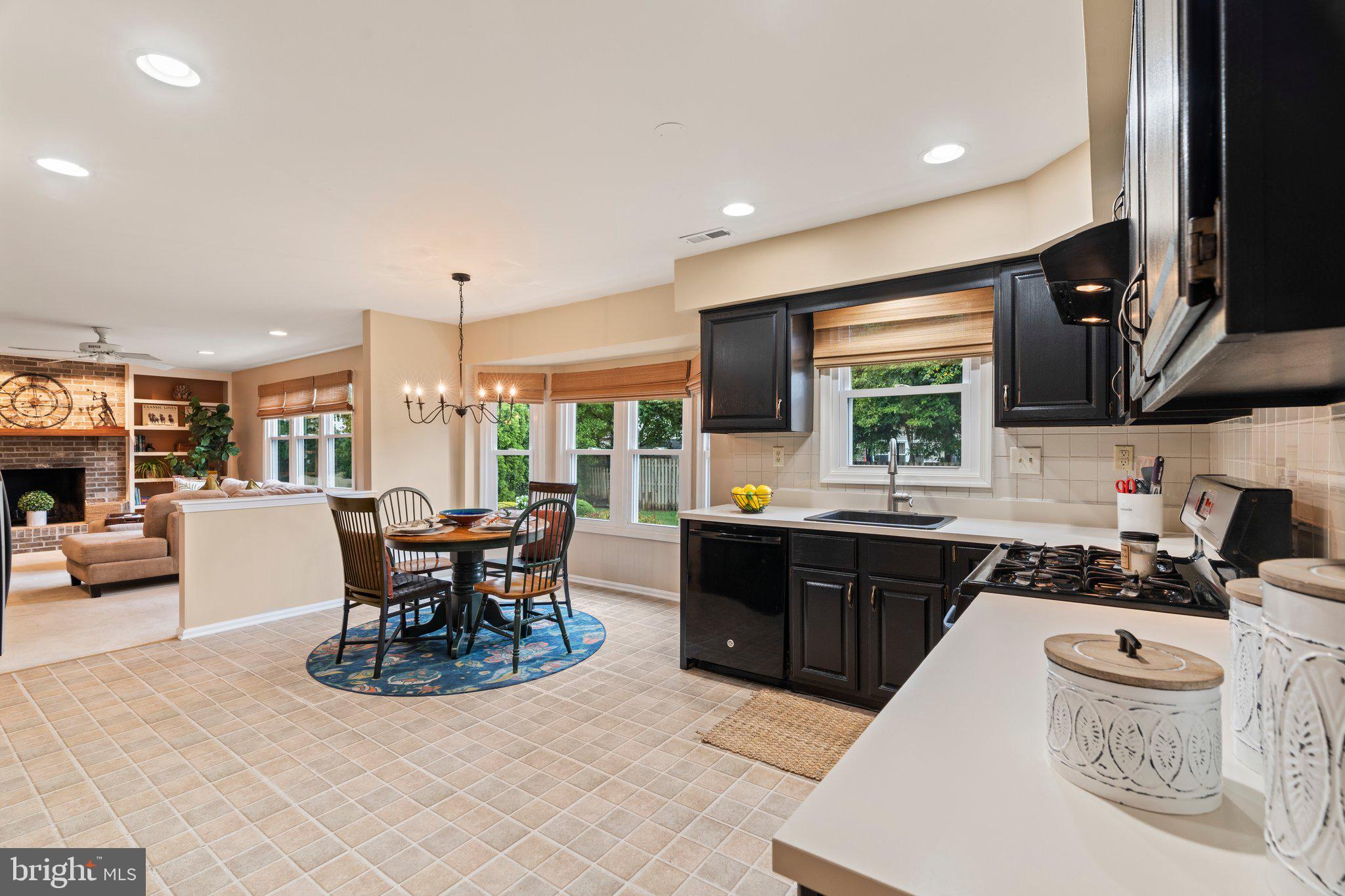 COLLEGEVILLE CROSS - Residential