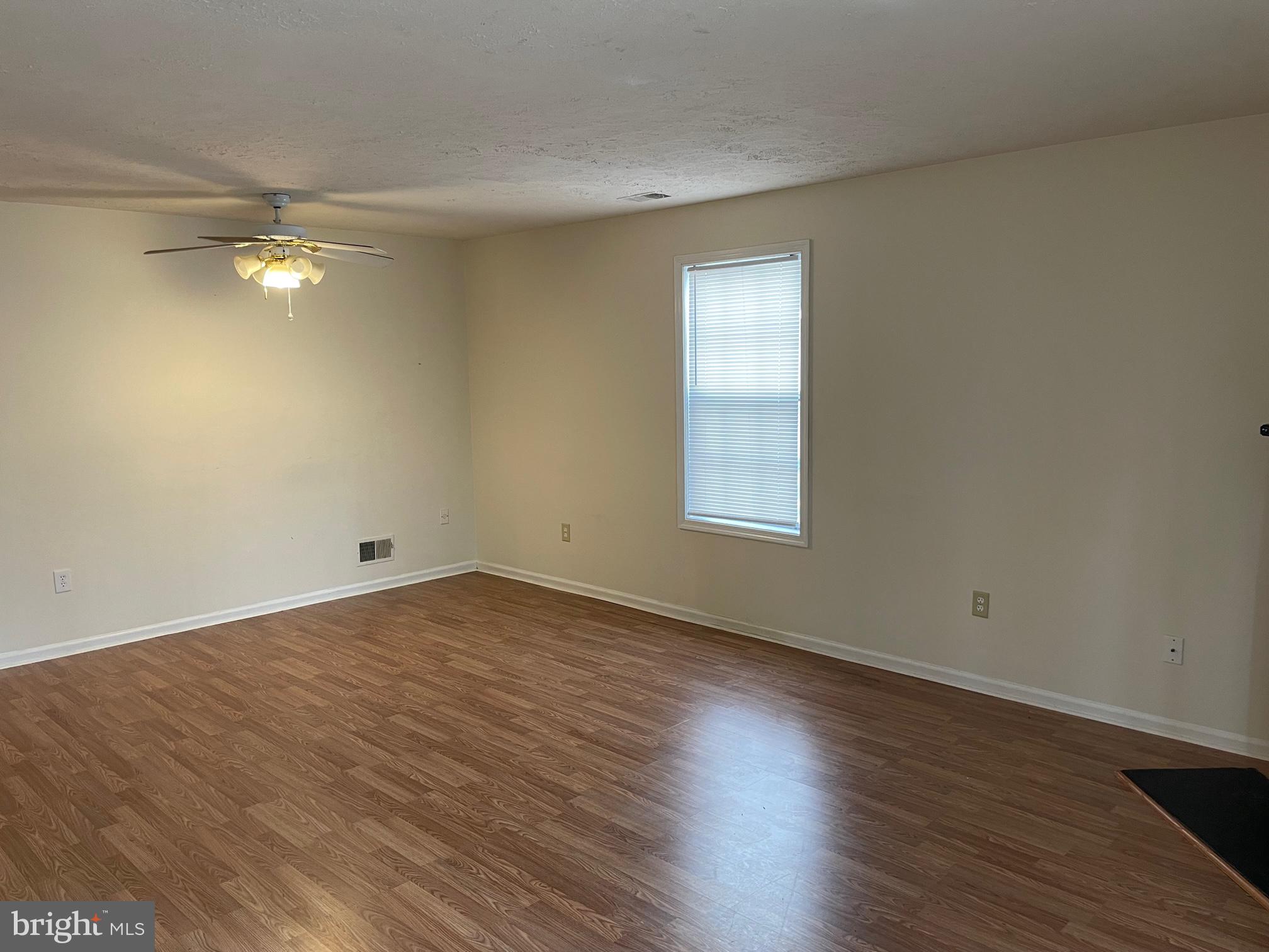 SOMERSET - Residential Lease