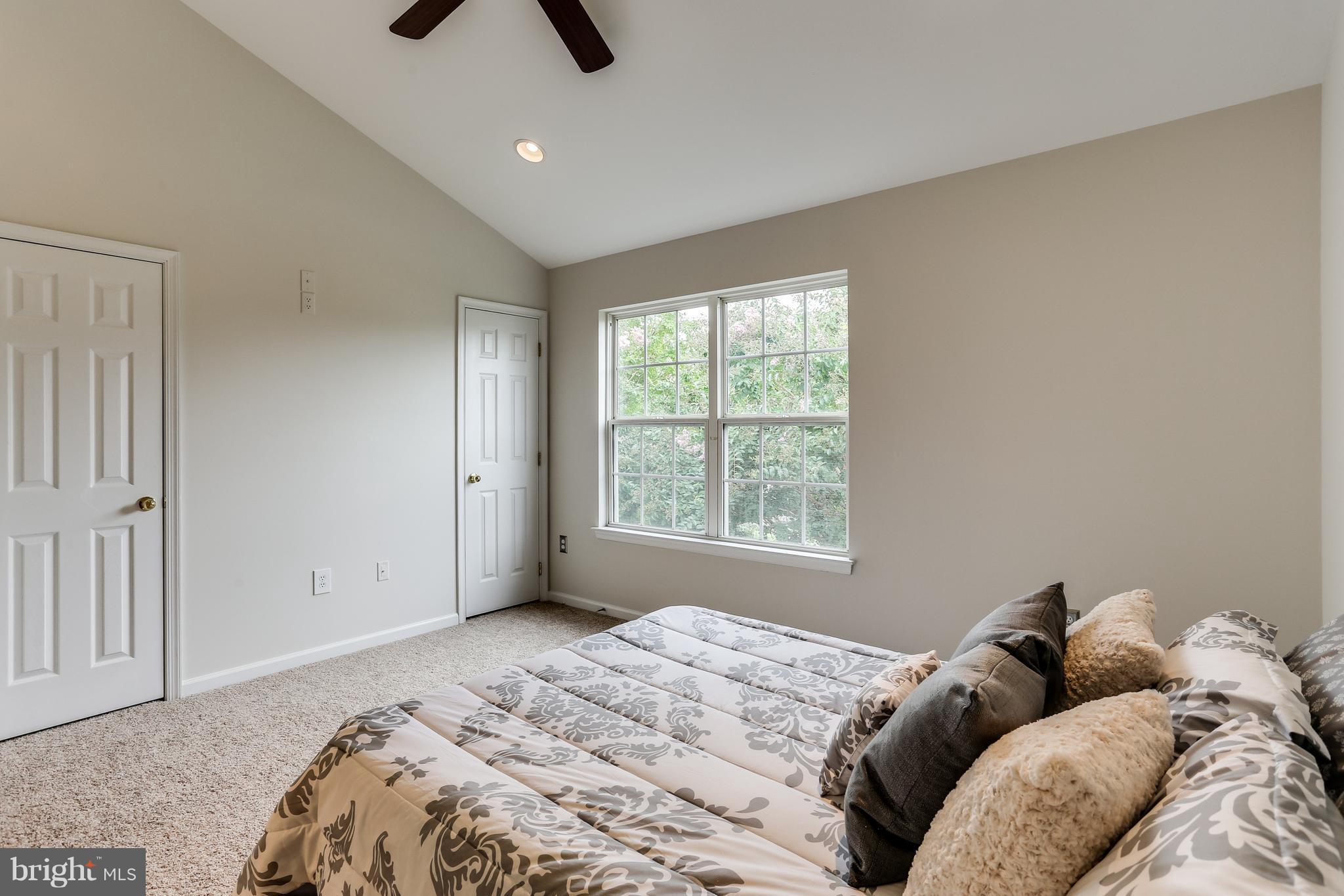 PINEY ORCHARD - Residential