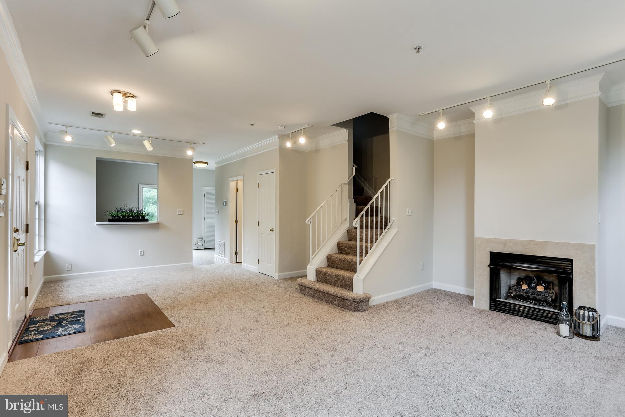 PINEY ORCHARD - Residential