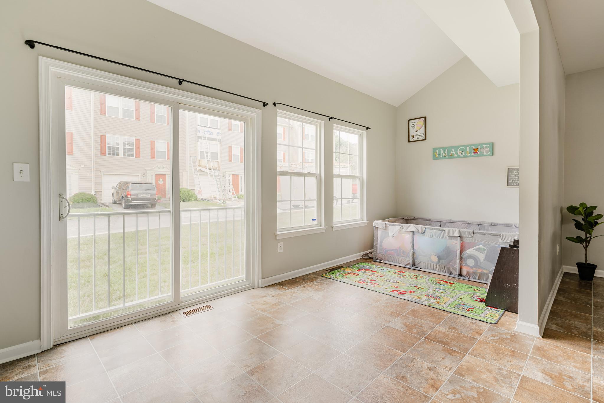 CHAMBERS HILL - Residential