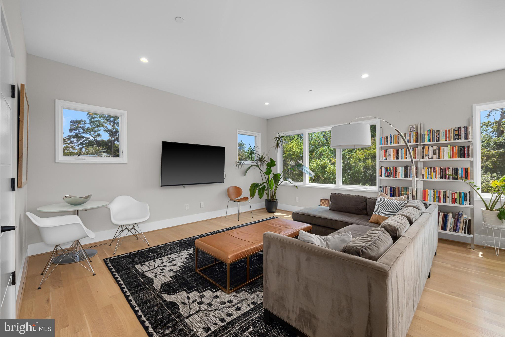 PALISADES - Residential