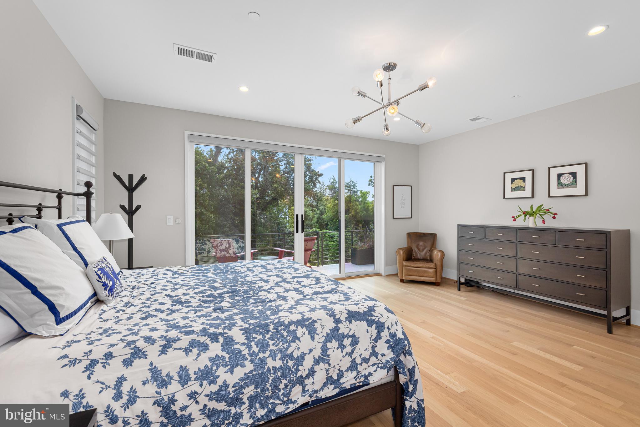 PALISADES - Residential