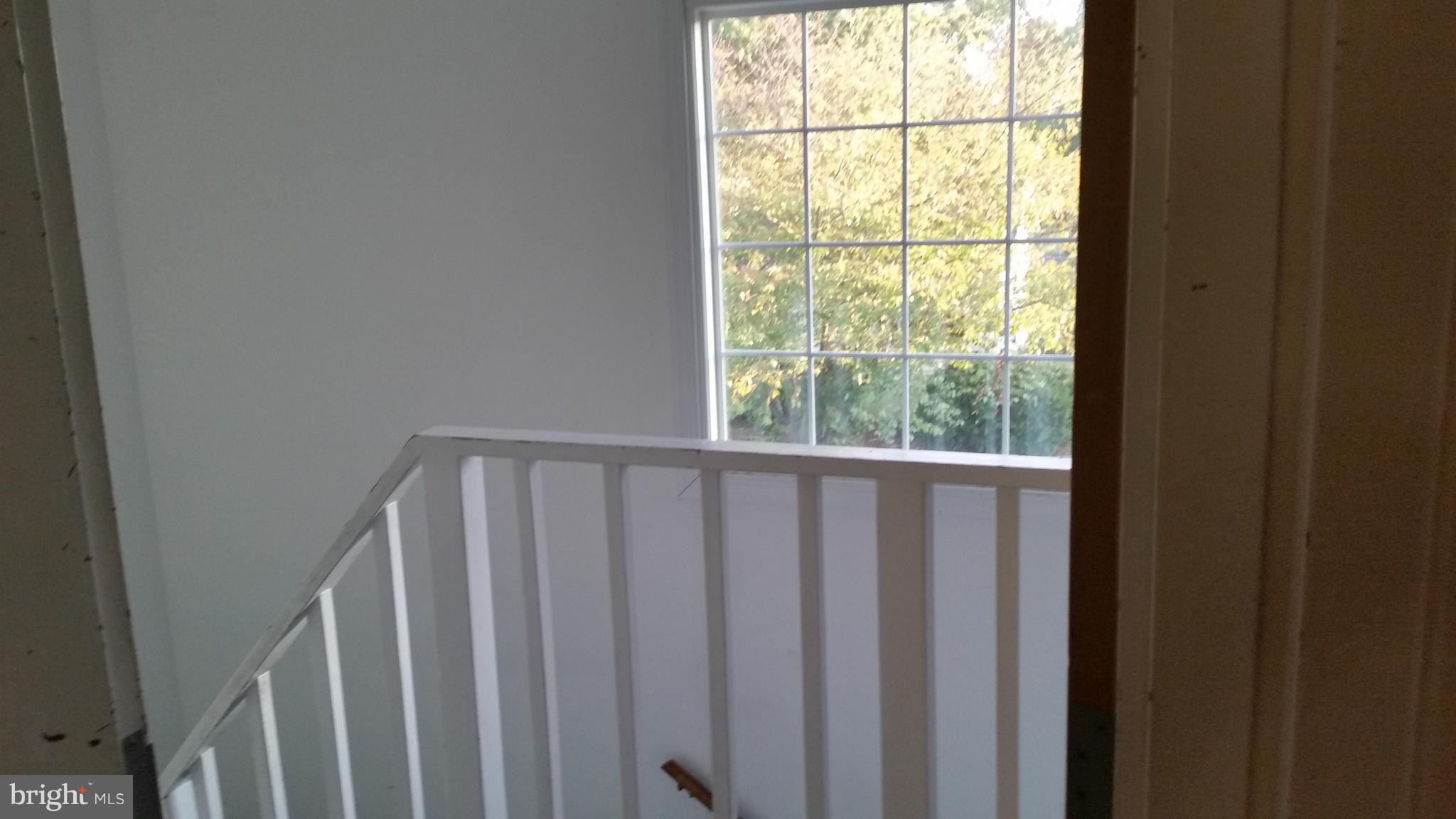 ABERDEEN HILLS - Residential Lease