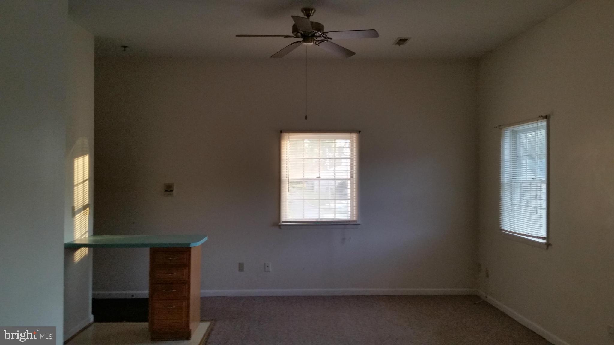 ABERDEEN HILLS - Residential Lease