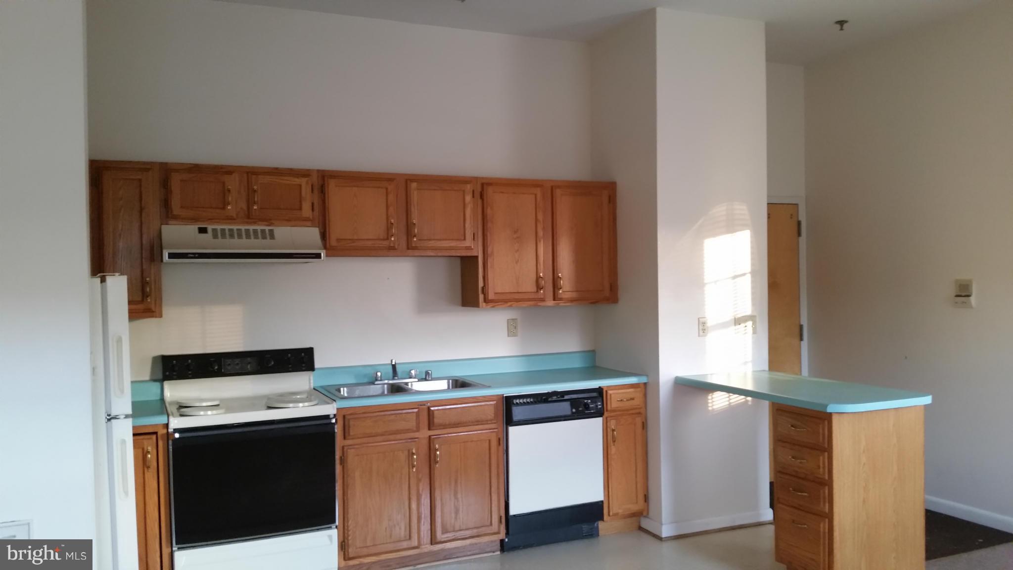 ABERDEEN HILLS - Residential Lease