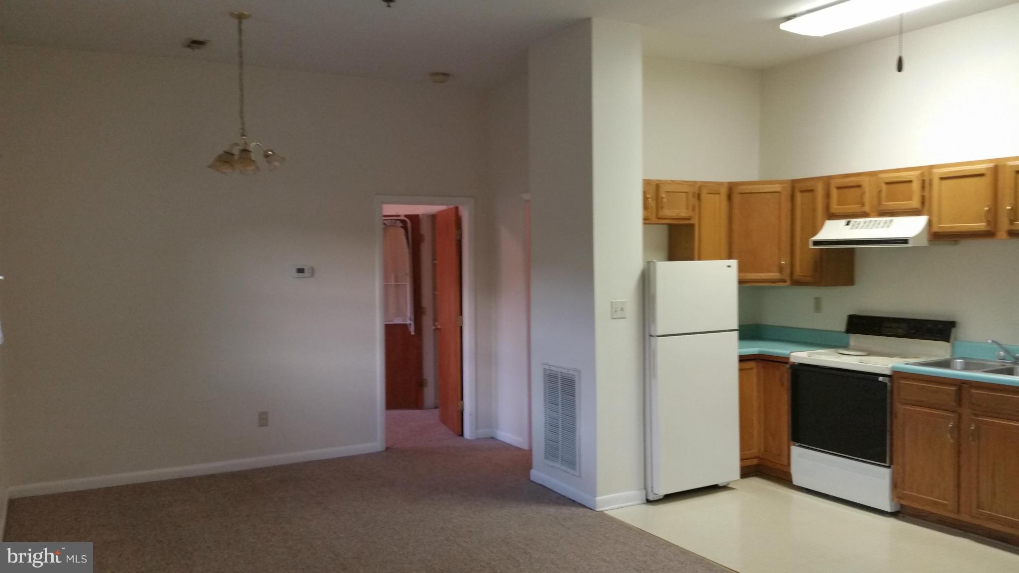 ABERDEEN HILLS - Residential Lease