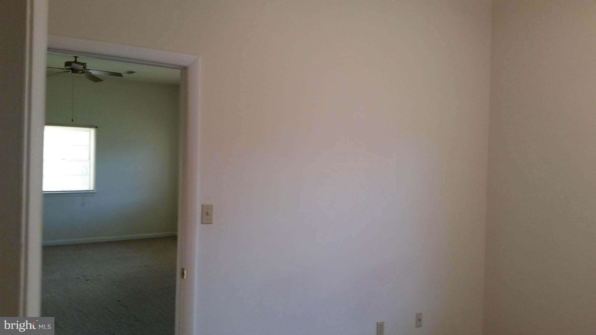 ABERDEEN HILLS - Residential Lease