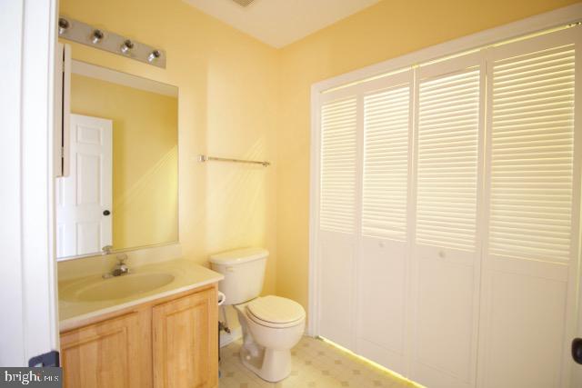 ROLLING HILLS - Residential