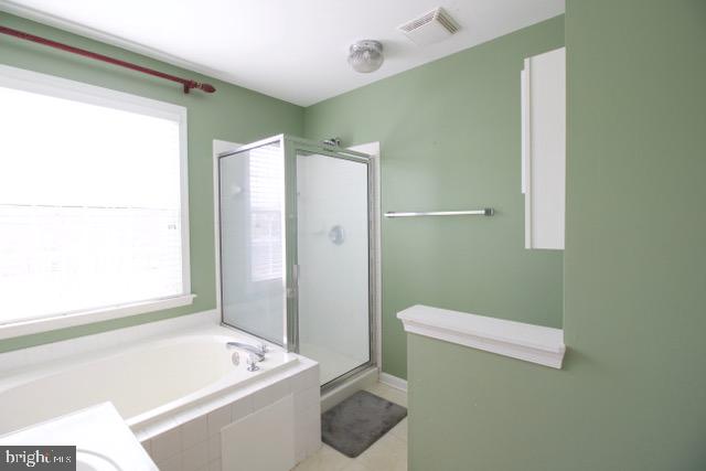 ROLLING HILLS - Residential