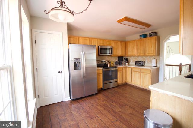 ROLLING HILLS - Residential