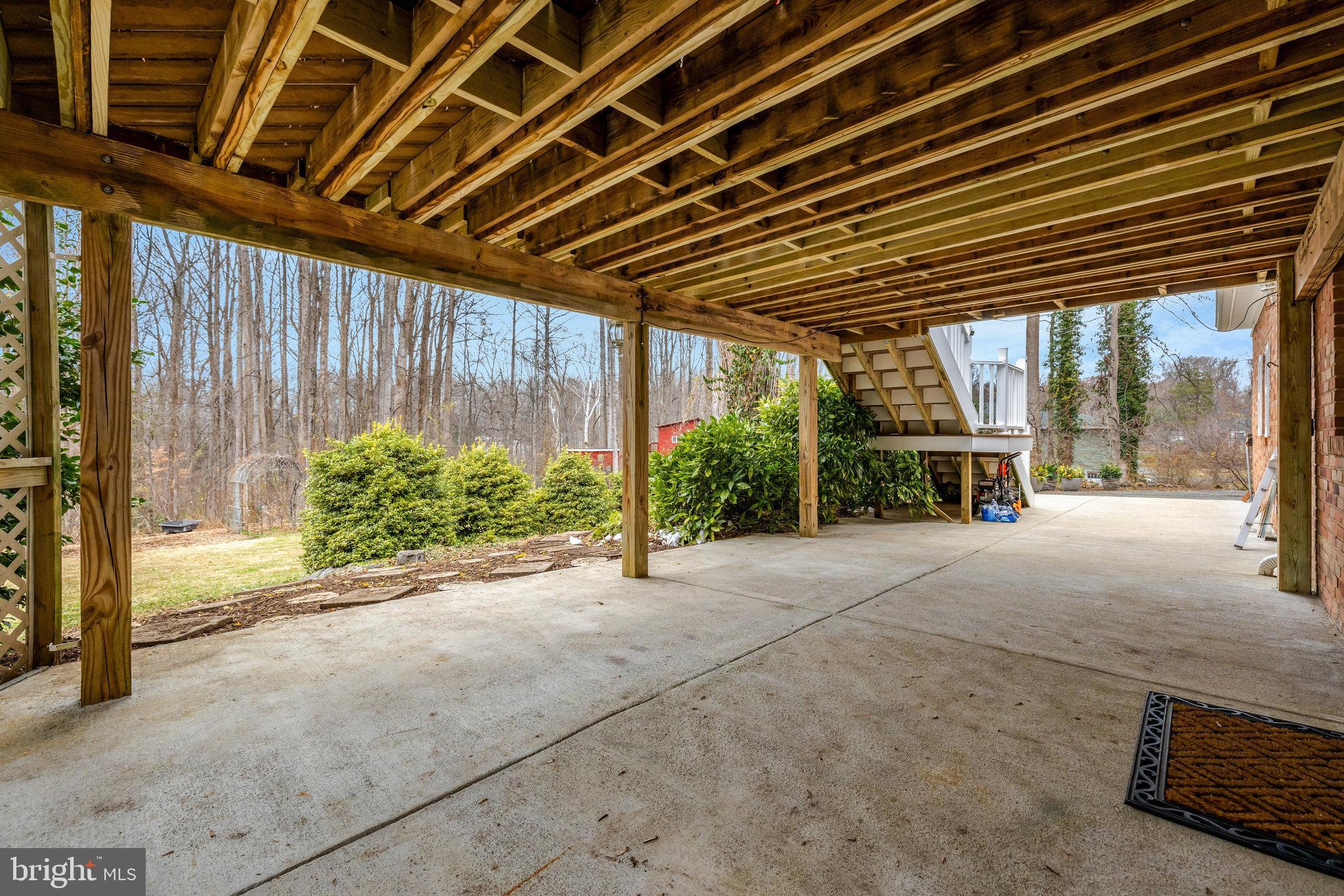 CRYSTAL SPRINGS - Residential