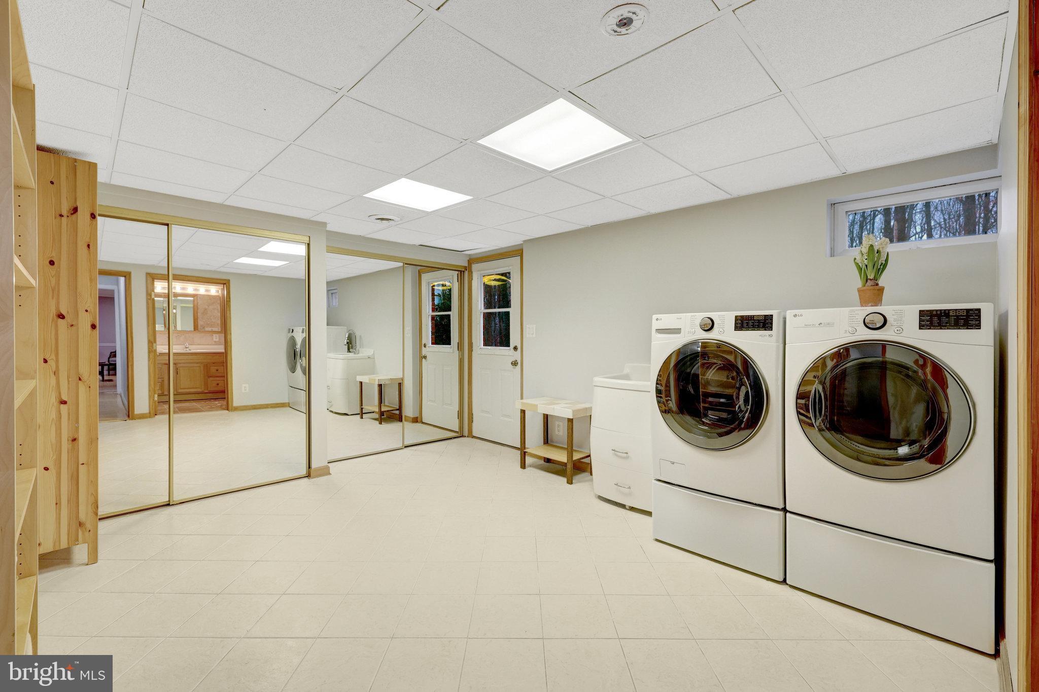 CRYSTAL SPRINGS - Residential