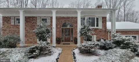 5300 SUMMIT DRIVE FAIRFAX VA 22030