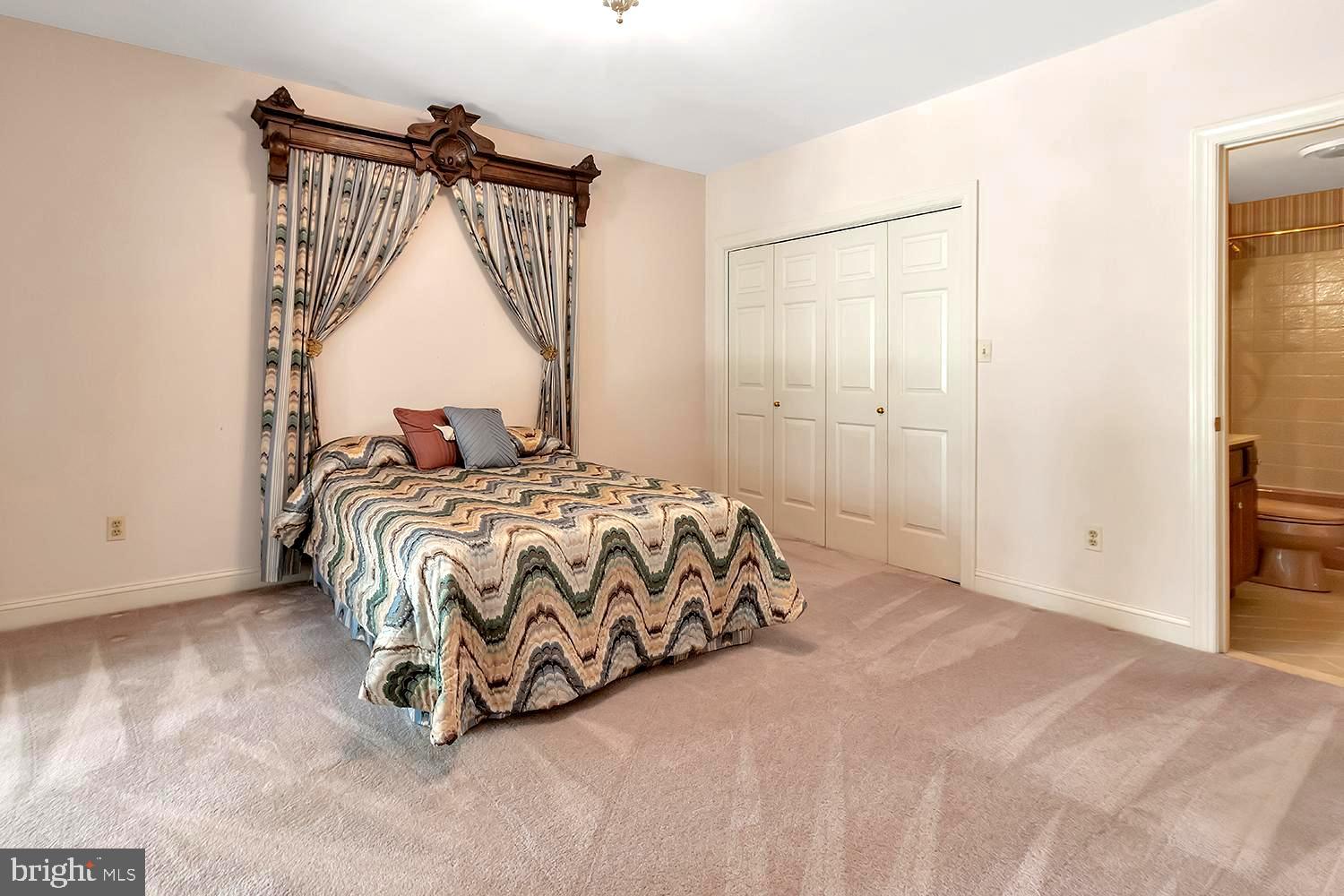 SOUTH RIVER LANDING - Residential