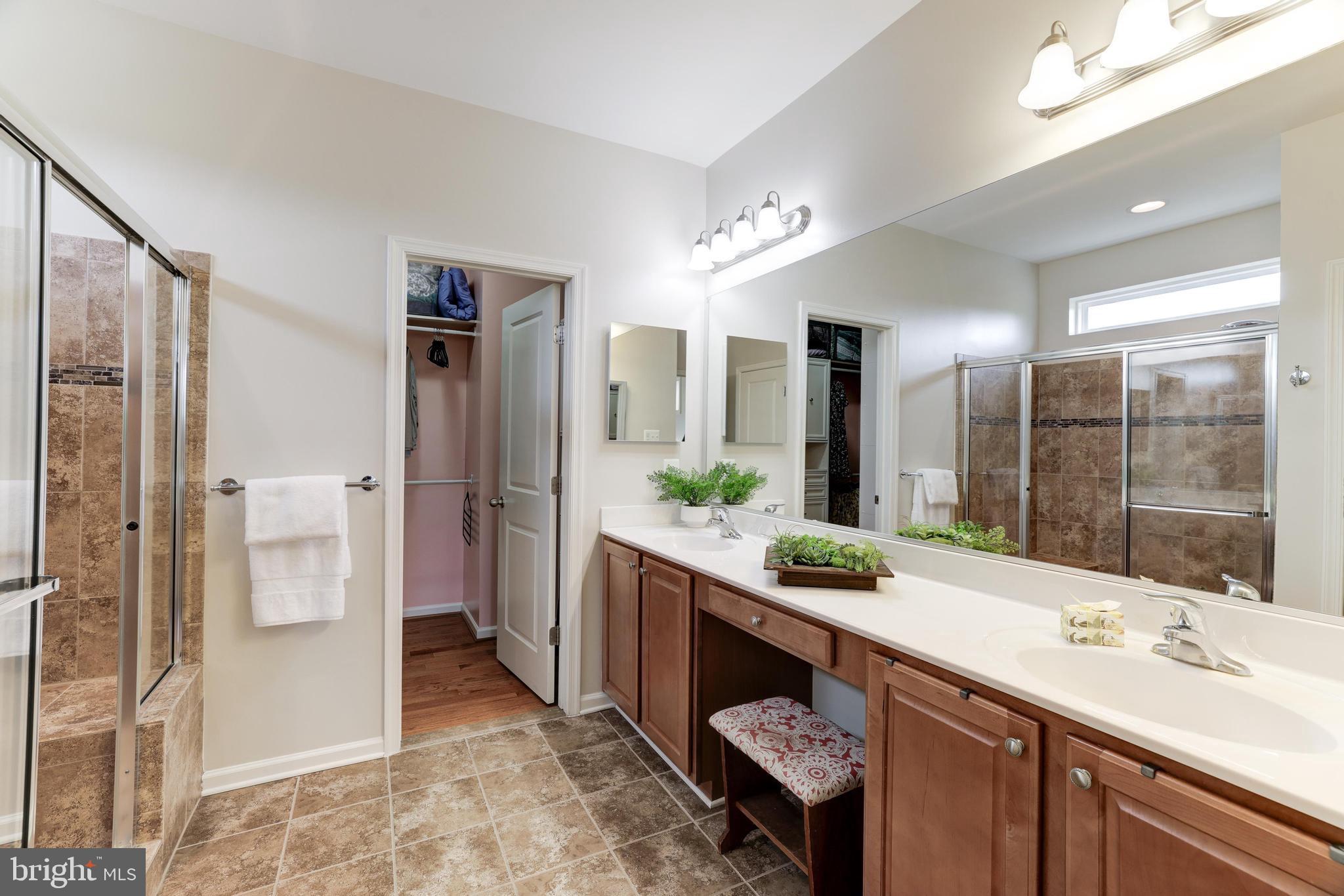 DUTCHMANS CREEK HAMLET - Residential