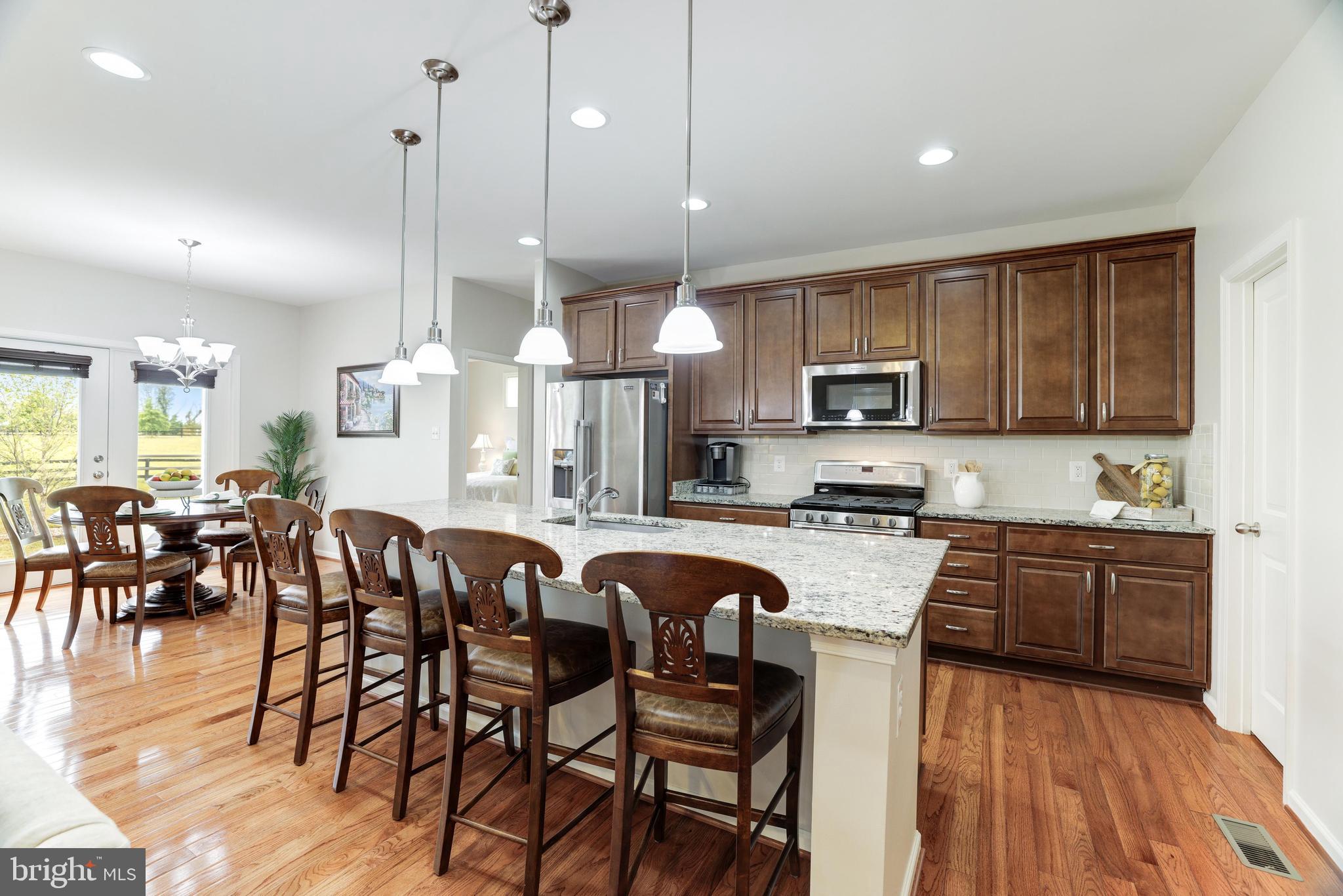 DUTCHMANS CREEK HAMLET - Residential