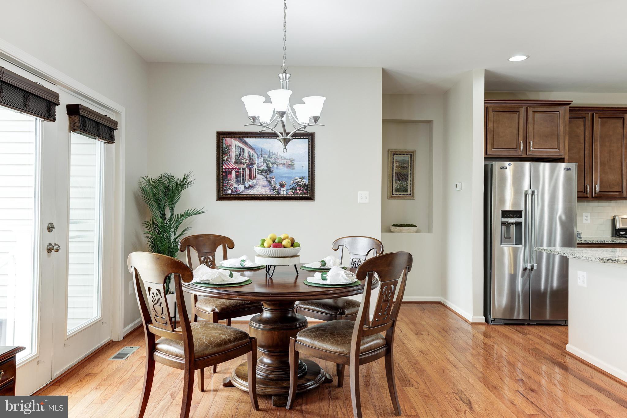 DUTCHMANS CREEK HAMLET - Residential