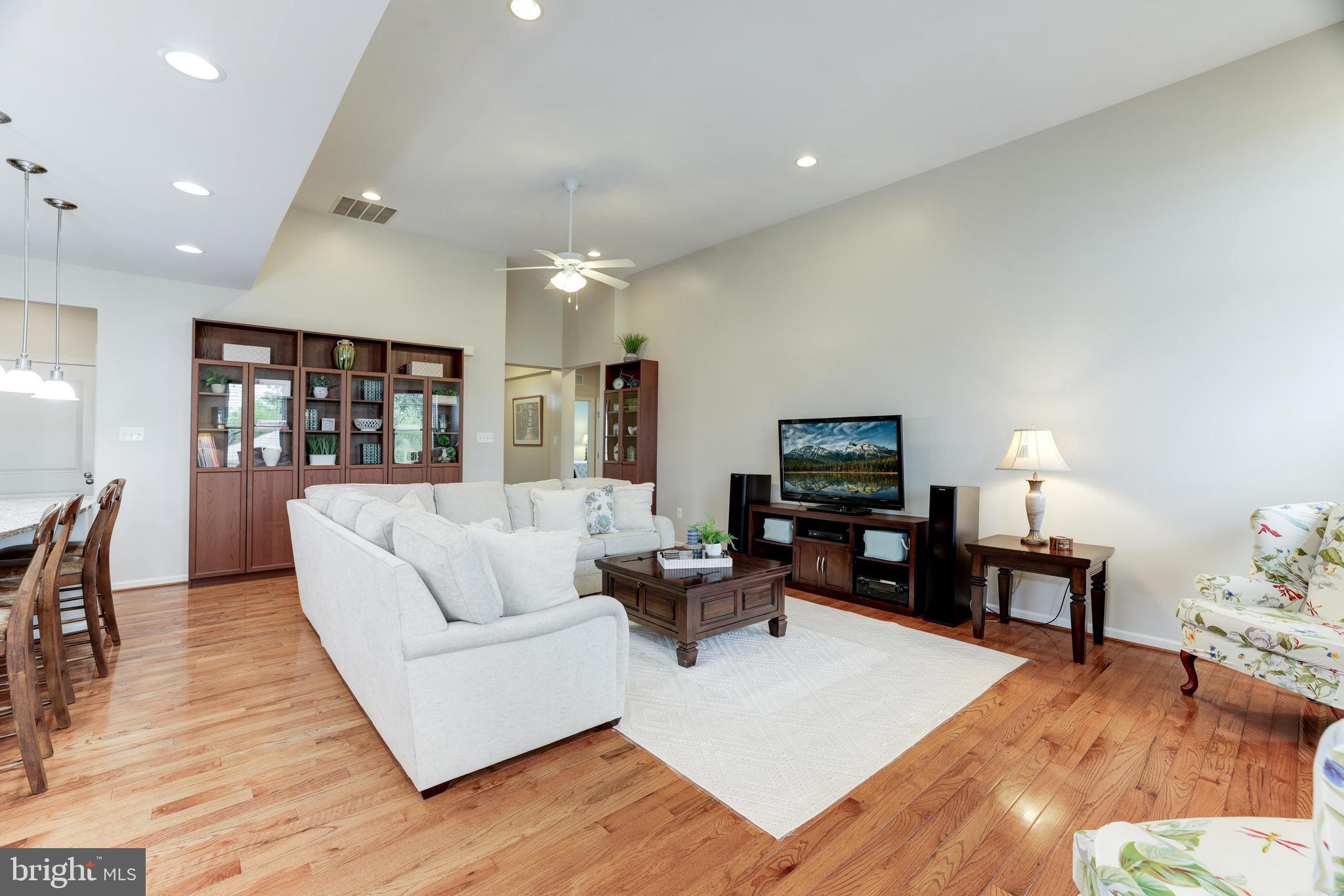 DUTCHMANS CREEK HAMLET - Residential