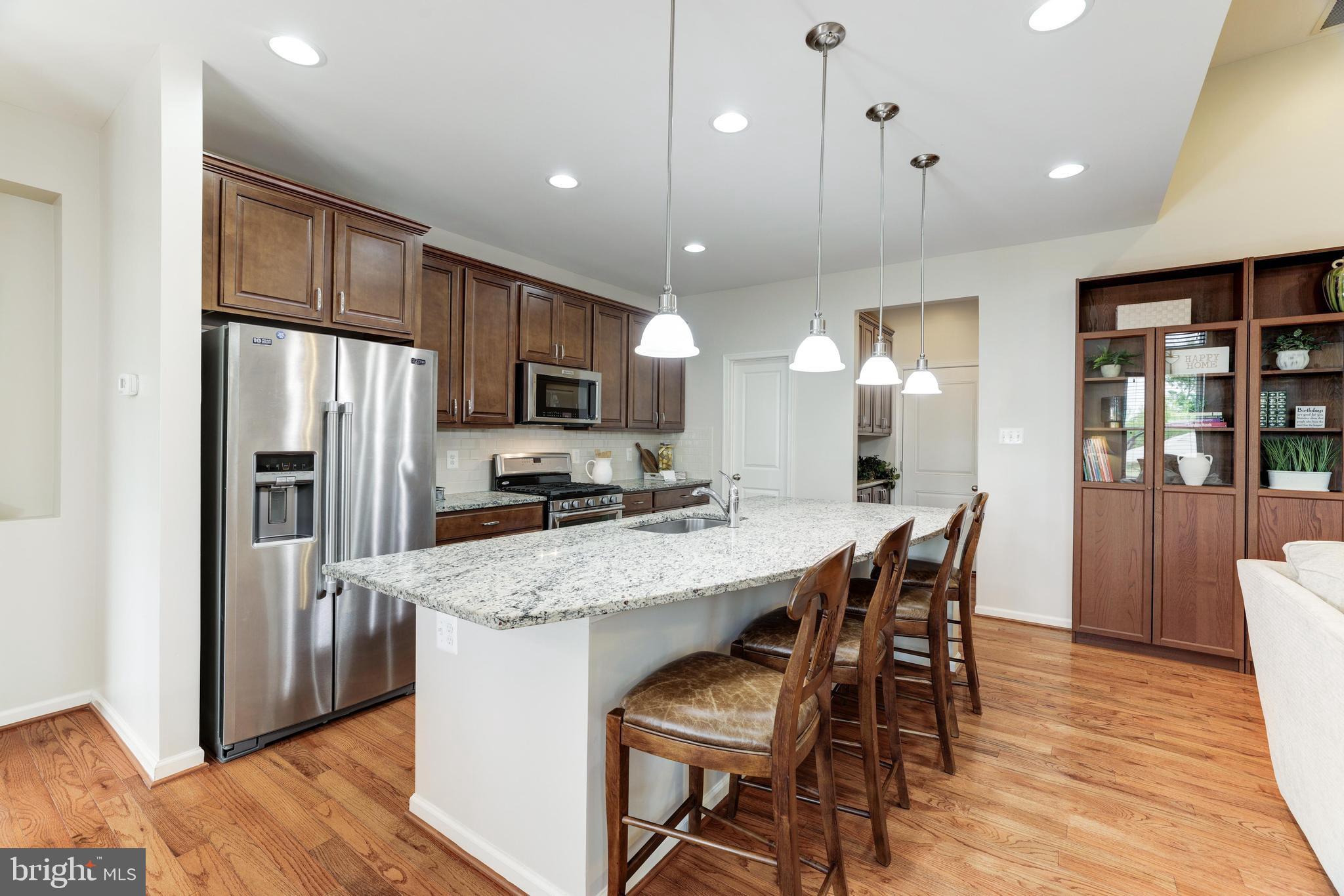 DUTCHMANS CREEK HAMLET - Residential