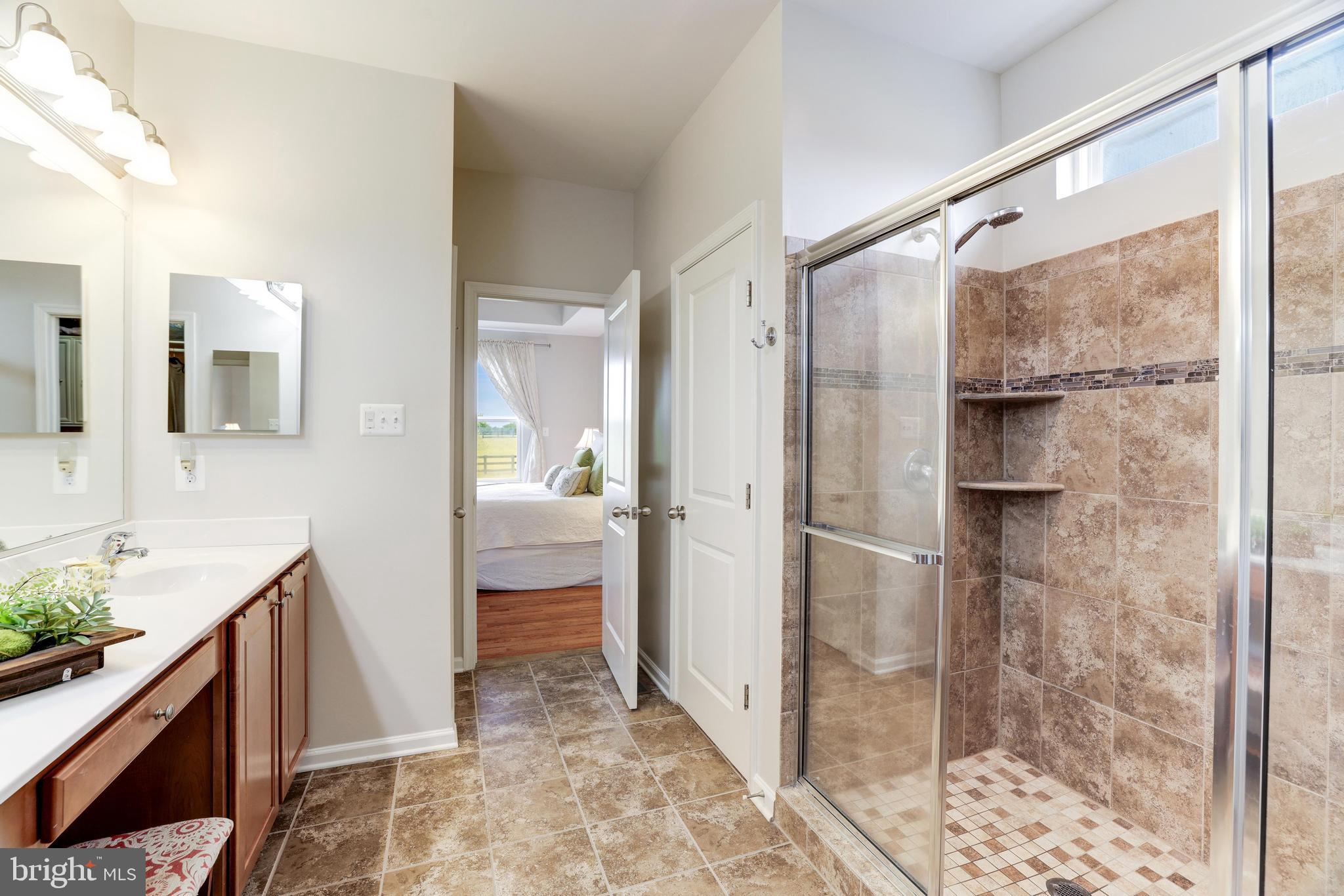 DUTCHMANS CREEK HAMLET - Residential