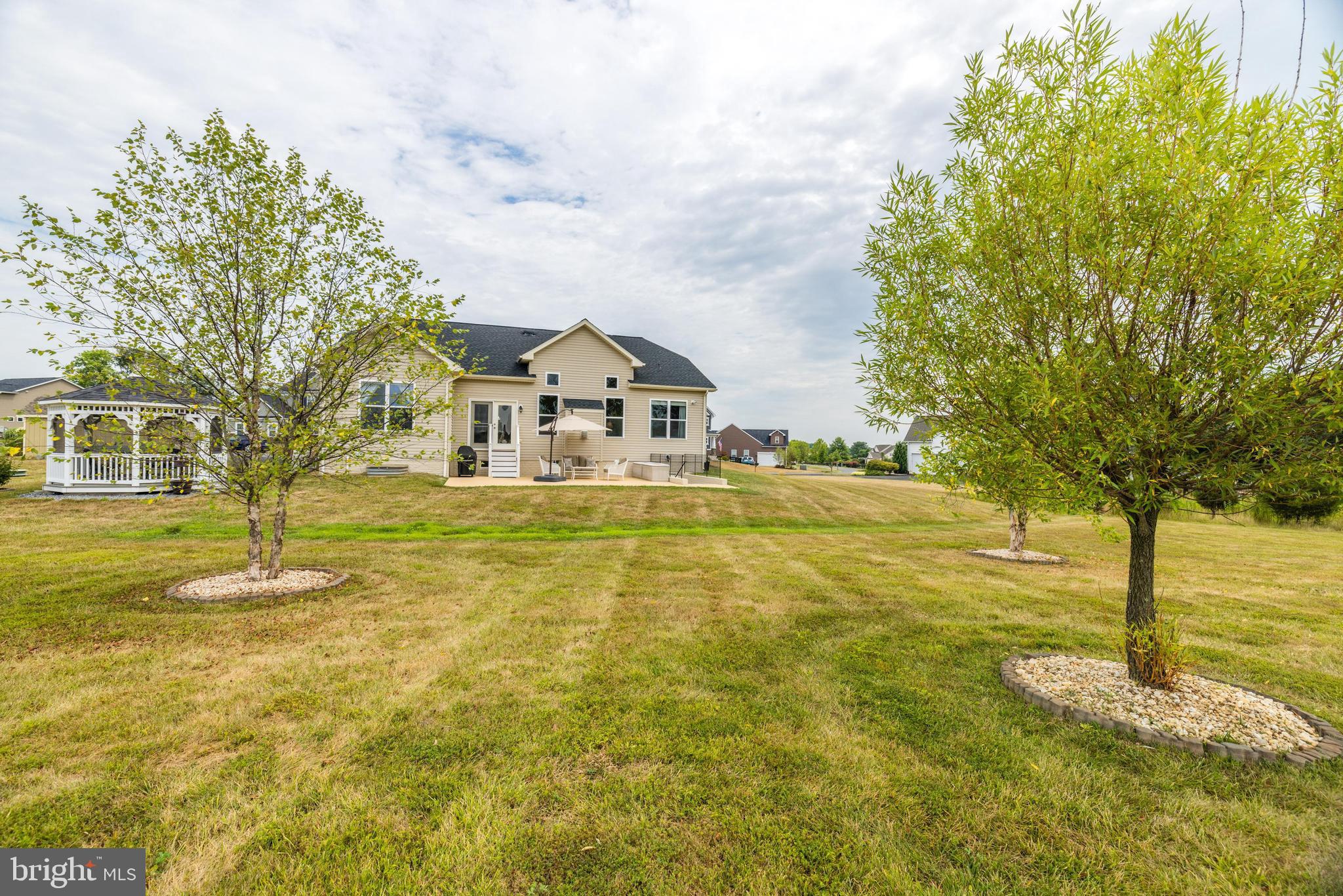 DUTCHMANS CREEK HAMLET - Residential