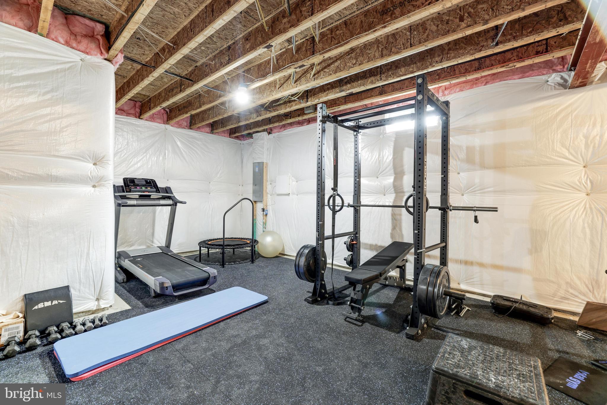 DUTCHMANS CREEK HAMLET - Residential