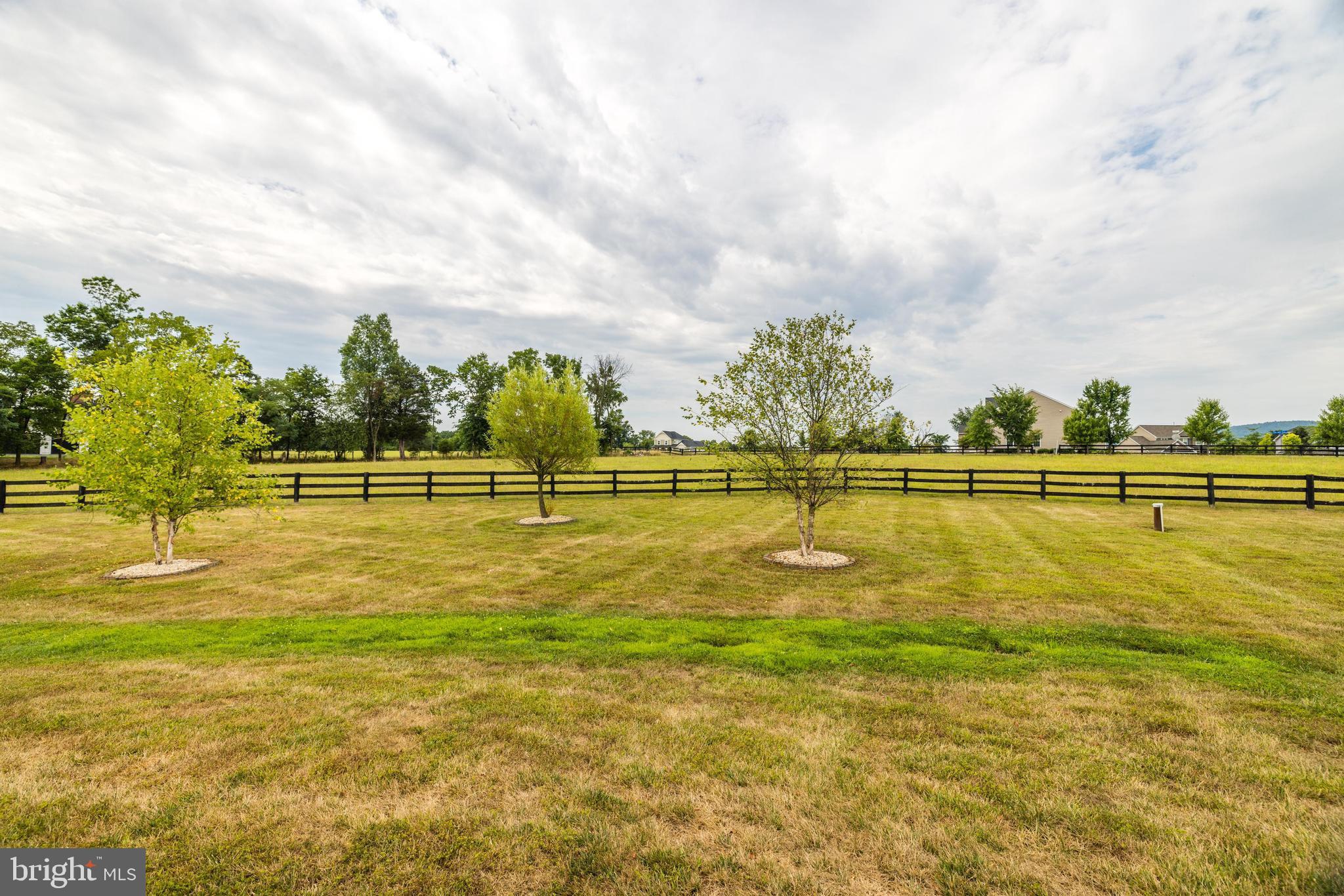 DUTCHMANS CREEK HAMLET - Residential