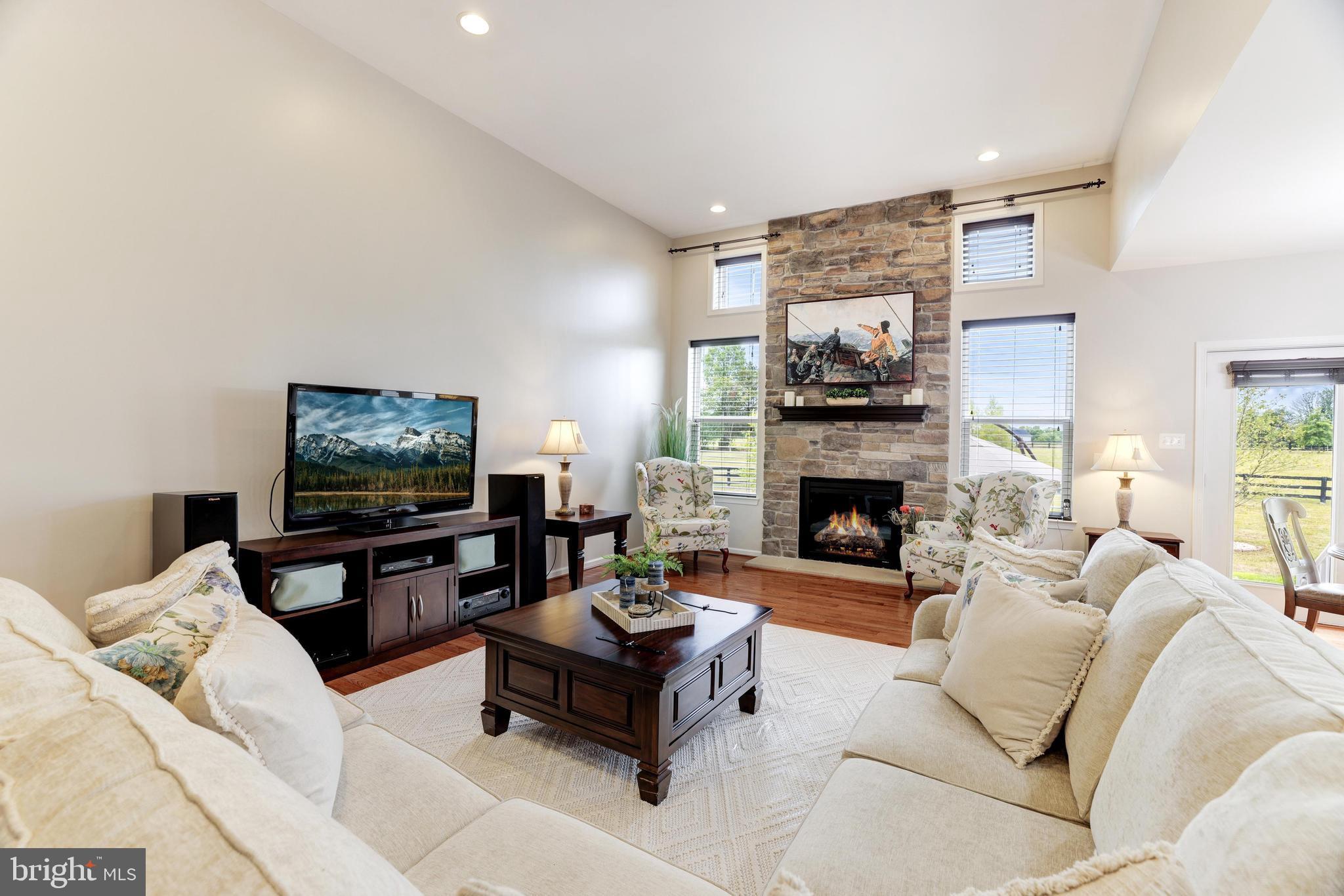 DUTCHMANS CREEK HAMLET - Residential