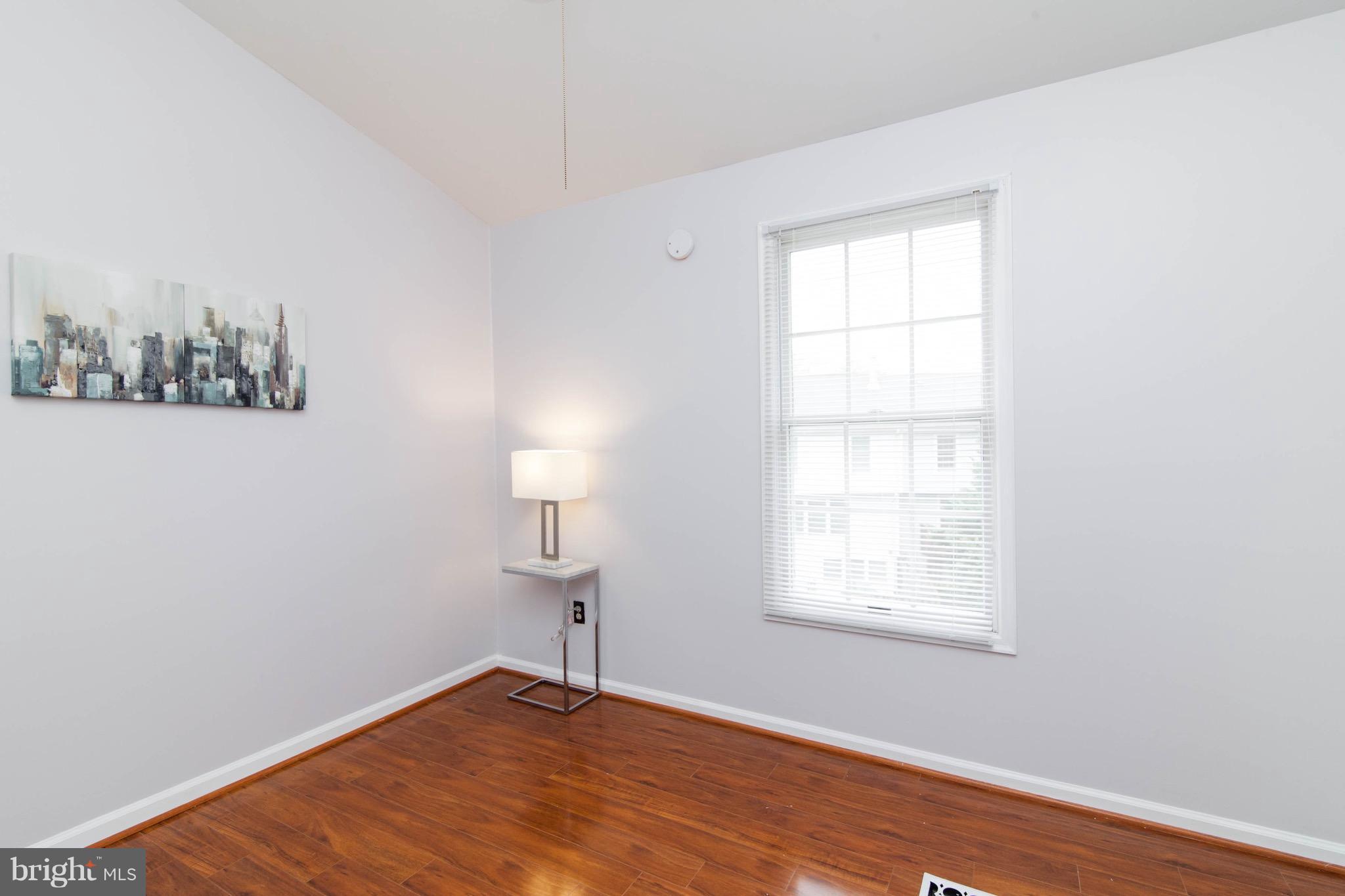CENTRE RIDGE - Residential