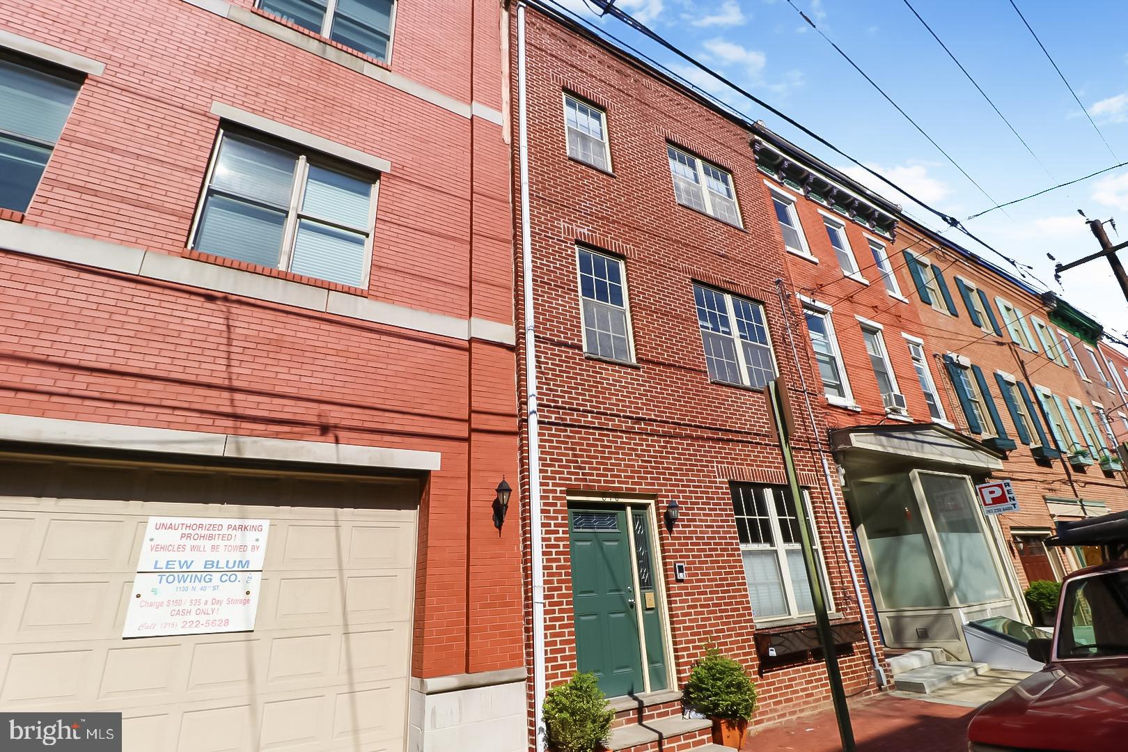 Presenting 810 S. 2nd St (Unit C)! This sunny 3rd-floor unit is an adorable 1 bedroom, 1 bathroom in an incredible location. When you walk up to the spacious living area you will find a gorgeous exposed brick wall, hardwood floors throughout and vaulted ceiling with recessed lighting! This living area is open to the modern kitchen that features all stainless steel appliances, granite countertops, ample cabinet space, and a peninsula that doubles as a breakfast bar. There is also plenty of room between the kitchen and living area for a full-size dining table. The full bathroom with tub /shower combo is located down the hall between the kitchen and master bedroom for convenience. The master bedroom like the rest of the flat includes a vaulted ceiling with recessed lighting and hardwood floor. Just off the master, beyond the sliding glass doors is a large back deck, the perfect spot for entertaining guests! This condo is also walking distance to shopping, restaurants, and falls into the highly coveted Meredith Catchment!