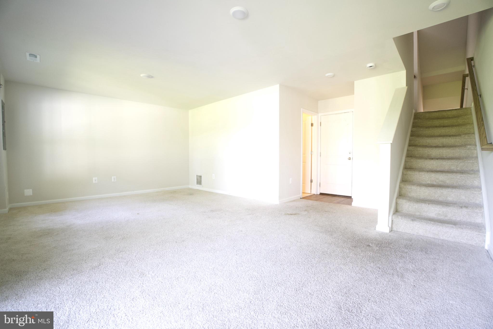 4115 BOLTON COURT