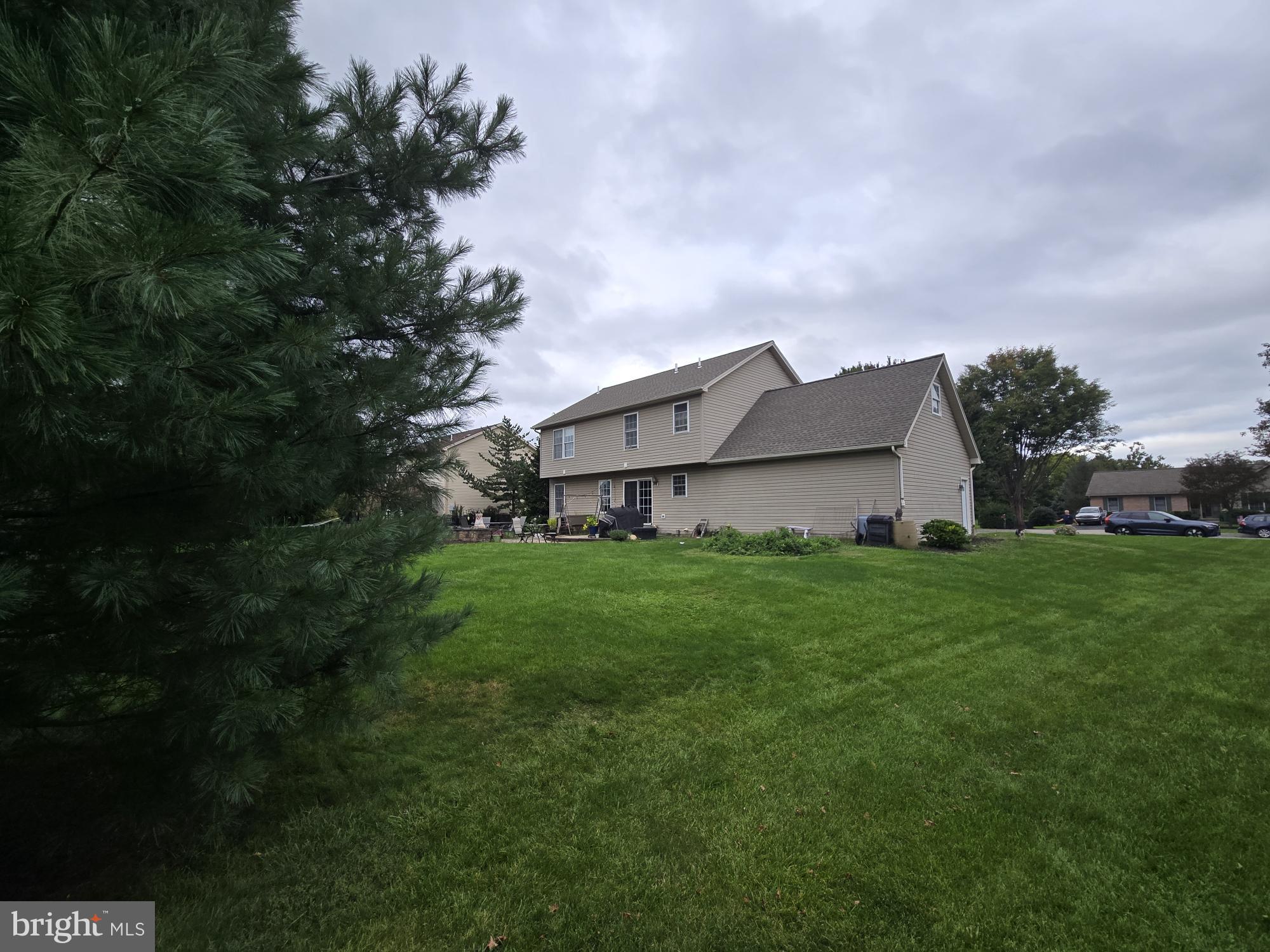 25 W EPPLEY DRIVE