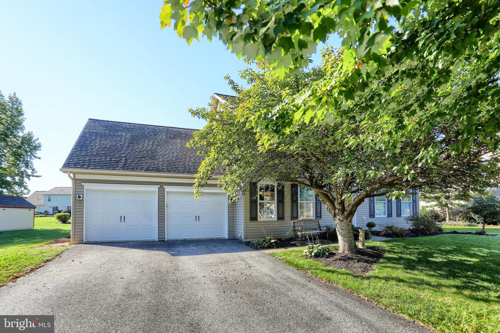25 W EPPLEY DRIVE