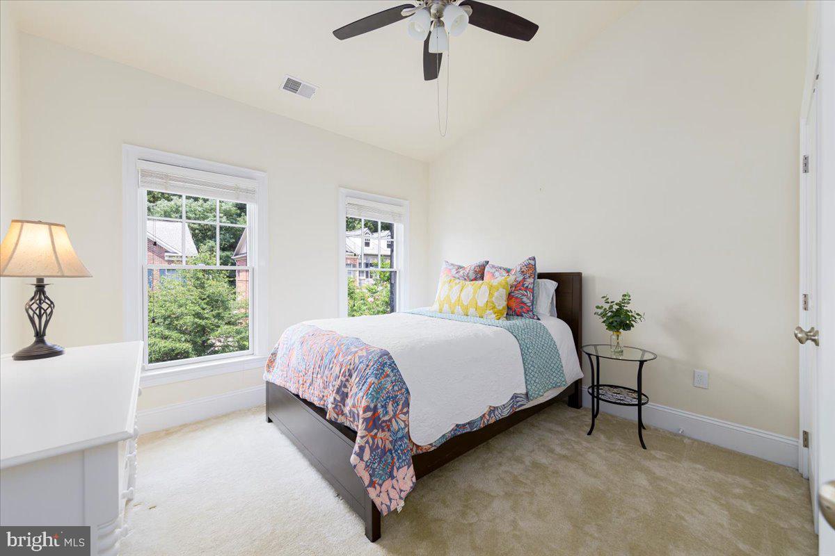 STOCKWELL MANOR - Residential