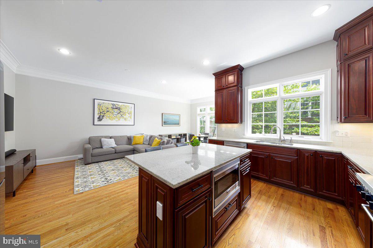 STOCKWELL MANOR - Residential