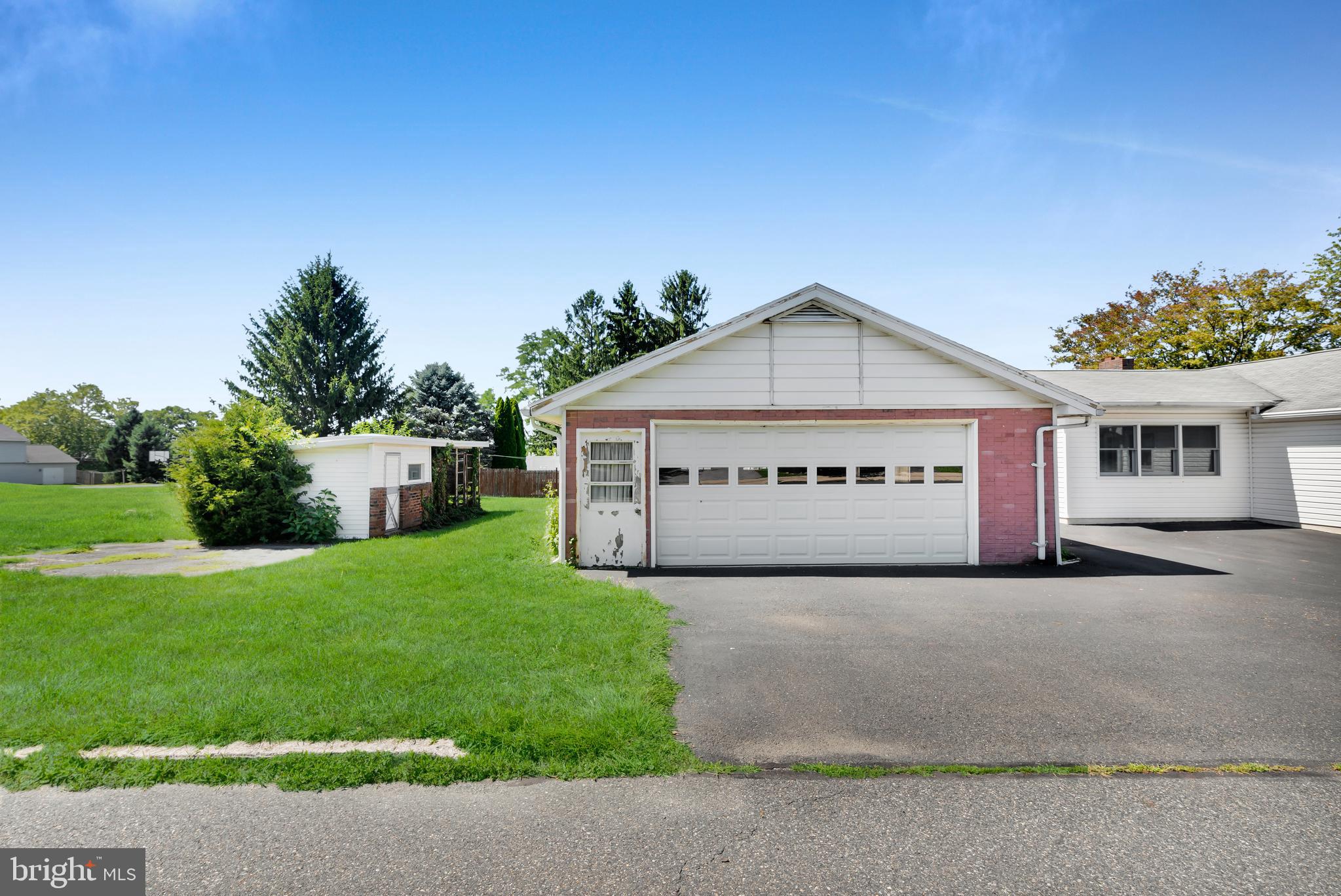 418 S 4TH STREET