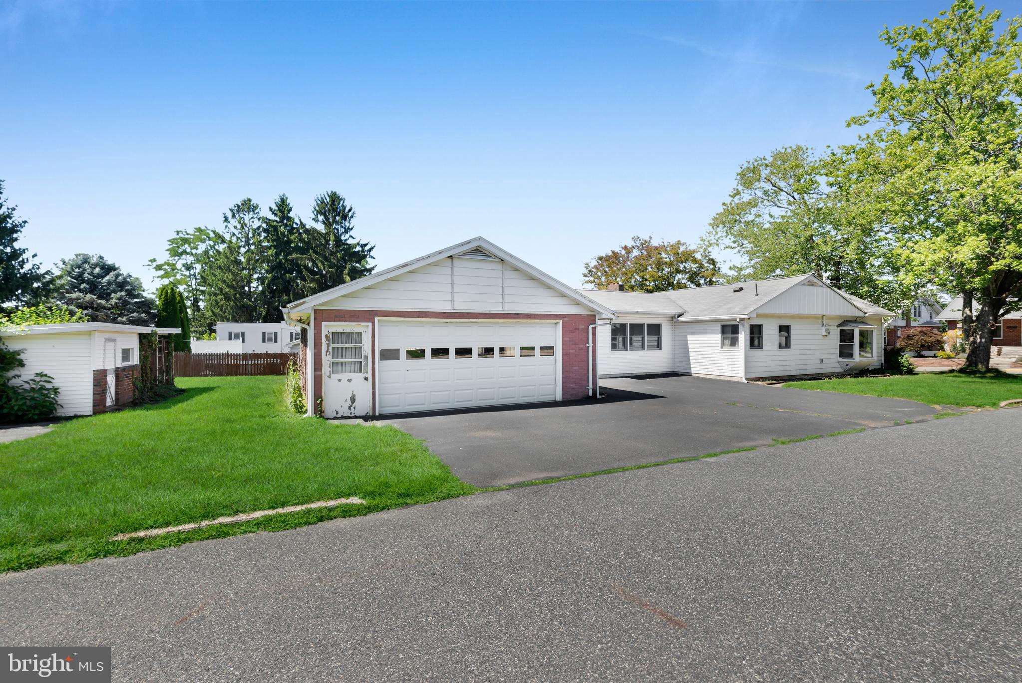 418 S 4TH STREET