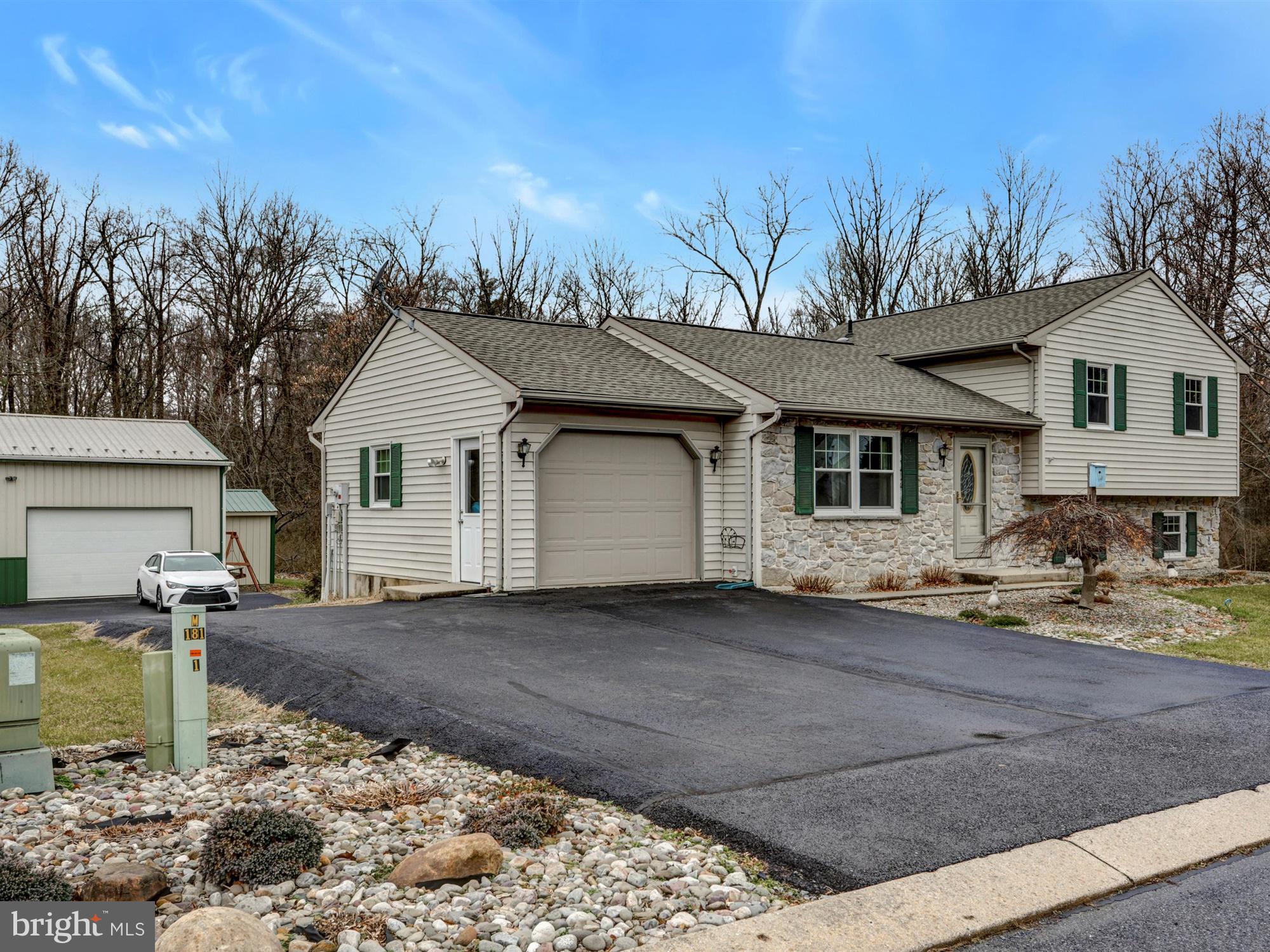 ELIZABETHTOWN - Residential