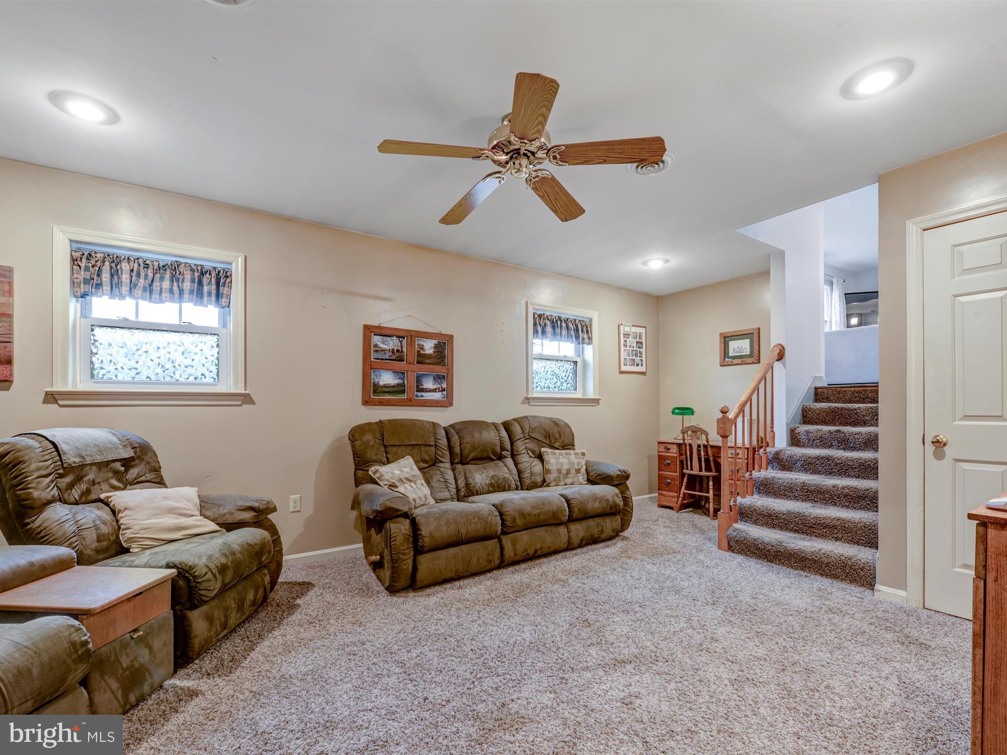 ELIZABETHTOWN - Residential