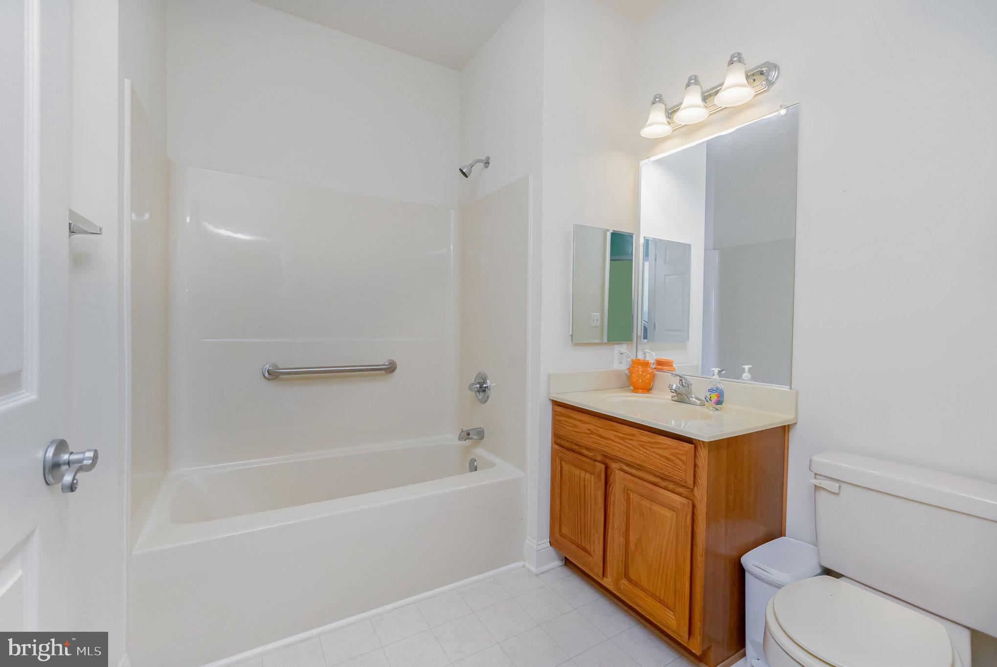 EMERALD HILLS - Residential