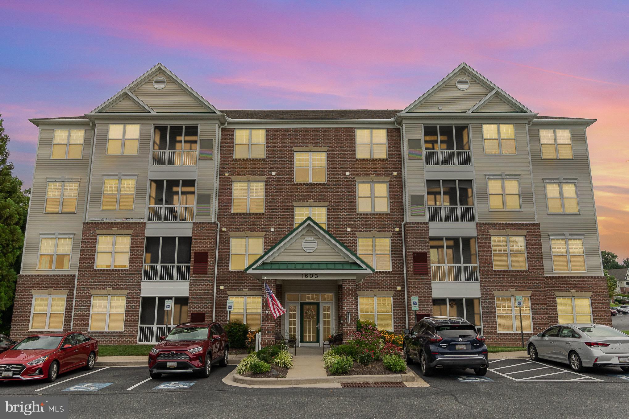 EMERALD HILLS - Residential