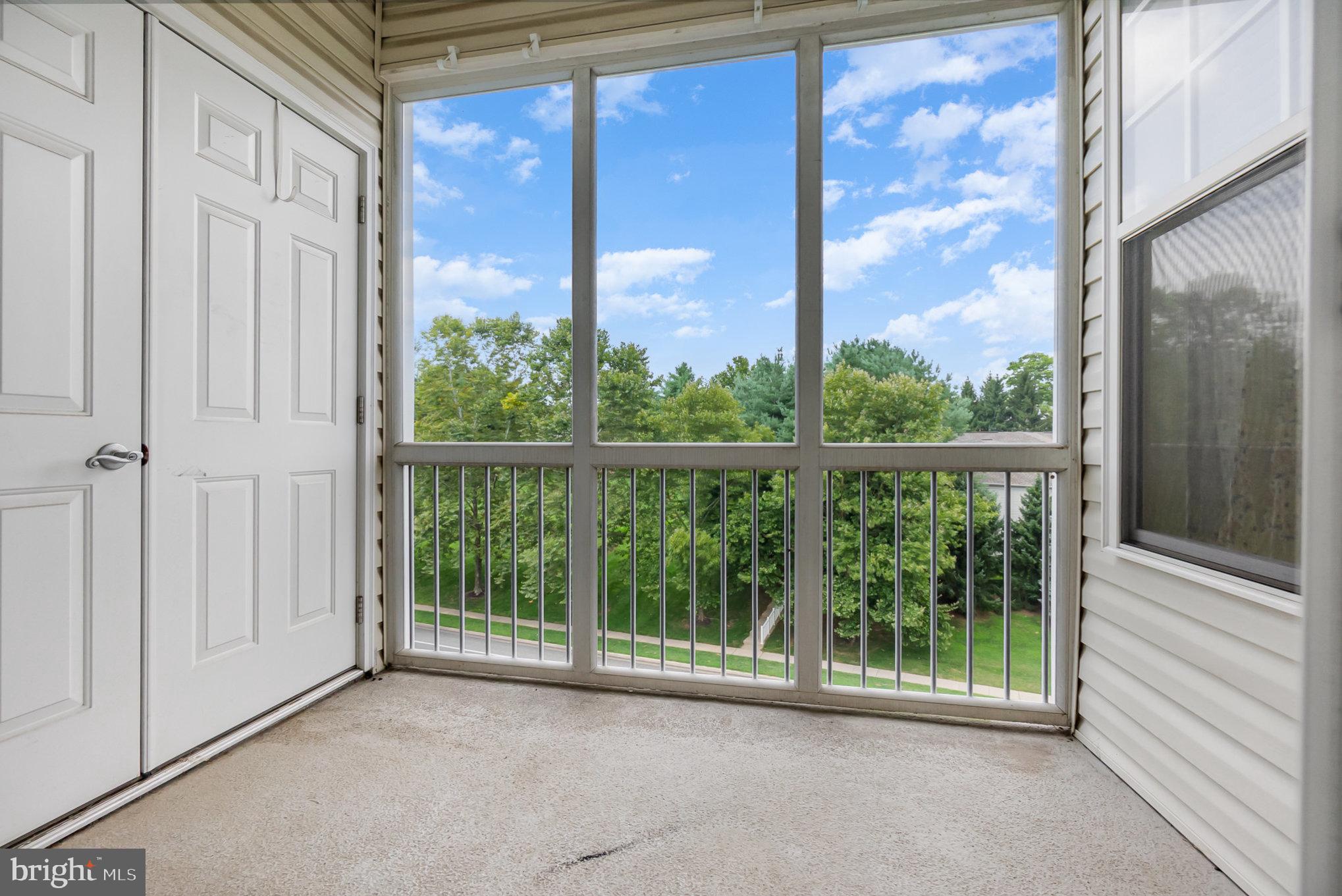 EMERALD HILLS - Residential