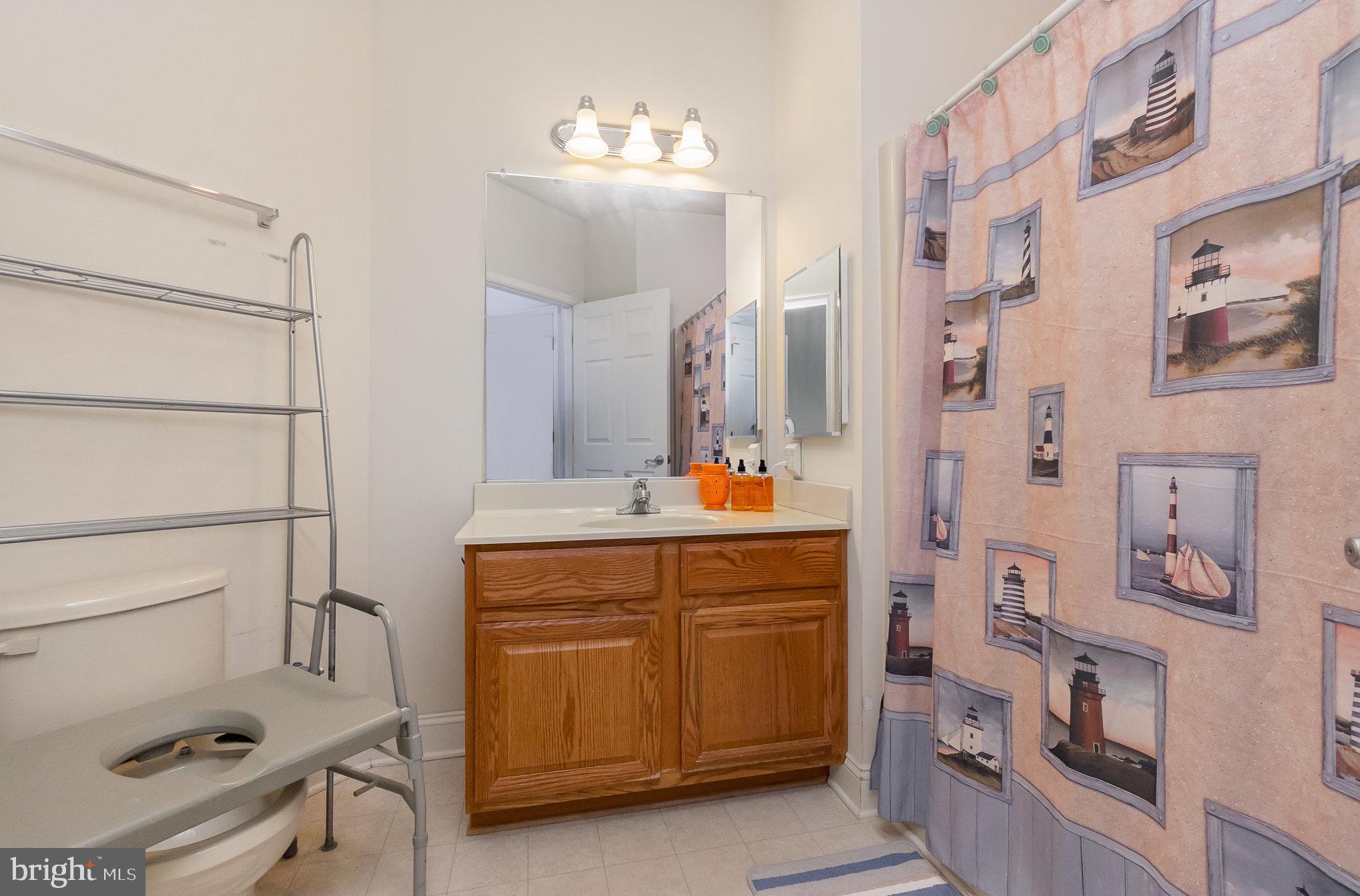 EMERALD HILLS - Residential