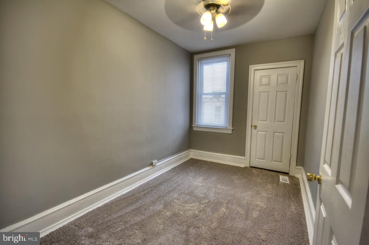 FERN ROCK - Residential